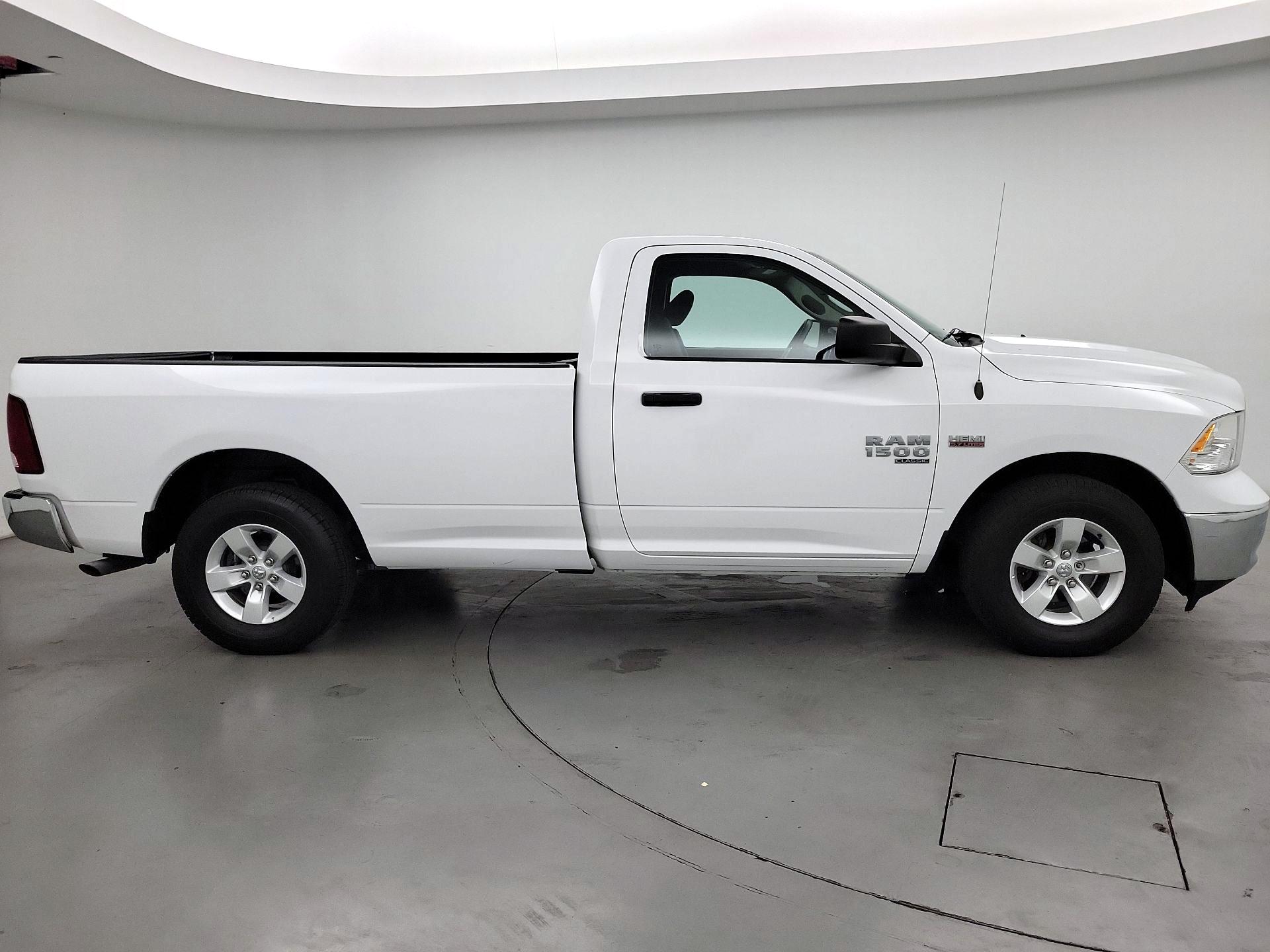 Thumbnail: 2021 RAM 1500 Classic - 4