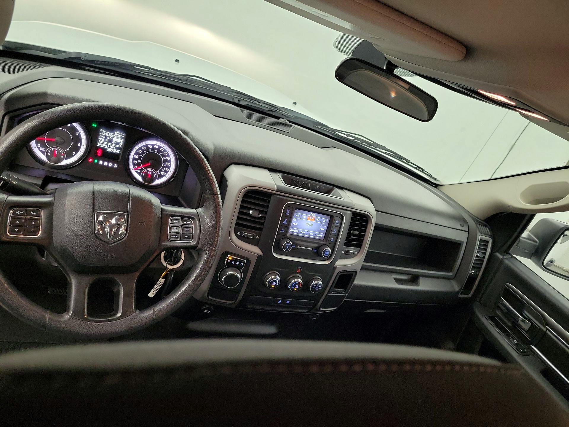 Thumbnail: 2021 RAM 1500 Classic - 8