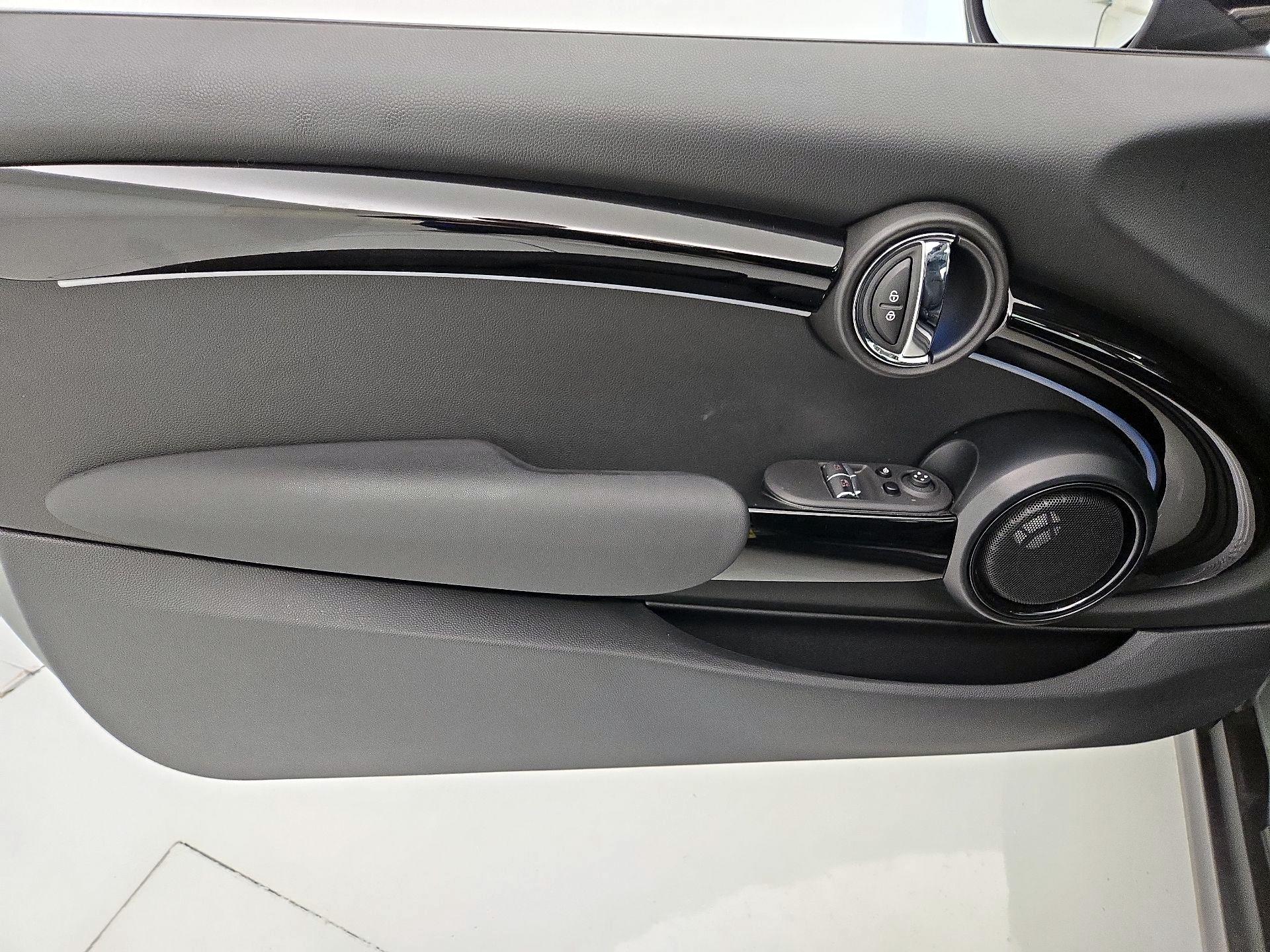 Thumbnail: 2023 MINI Cooper Hardtop - 12