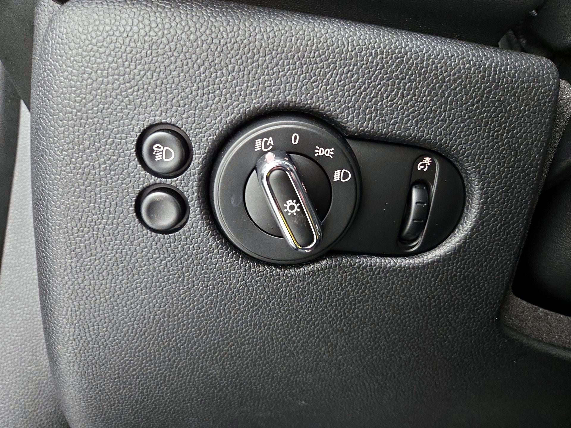 Thumbnail: 2023 MINI Cooper Hardtop - 13