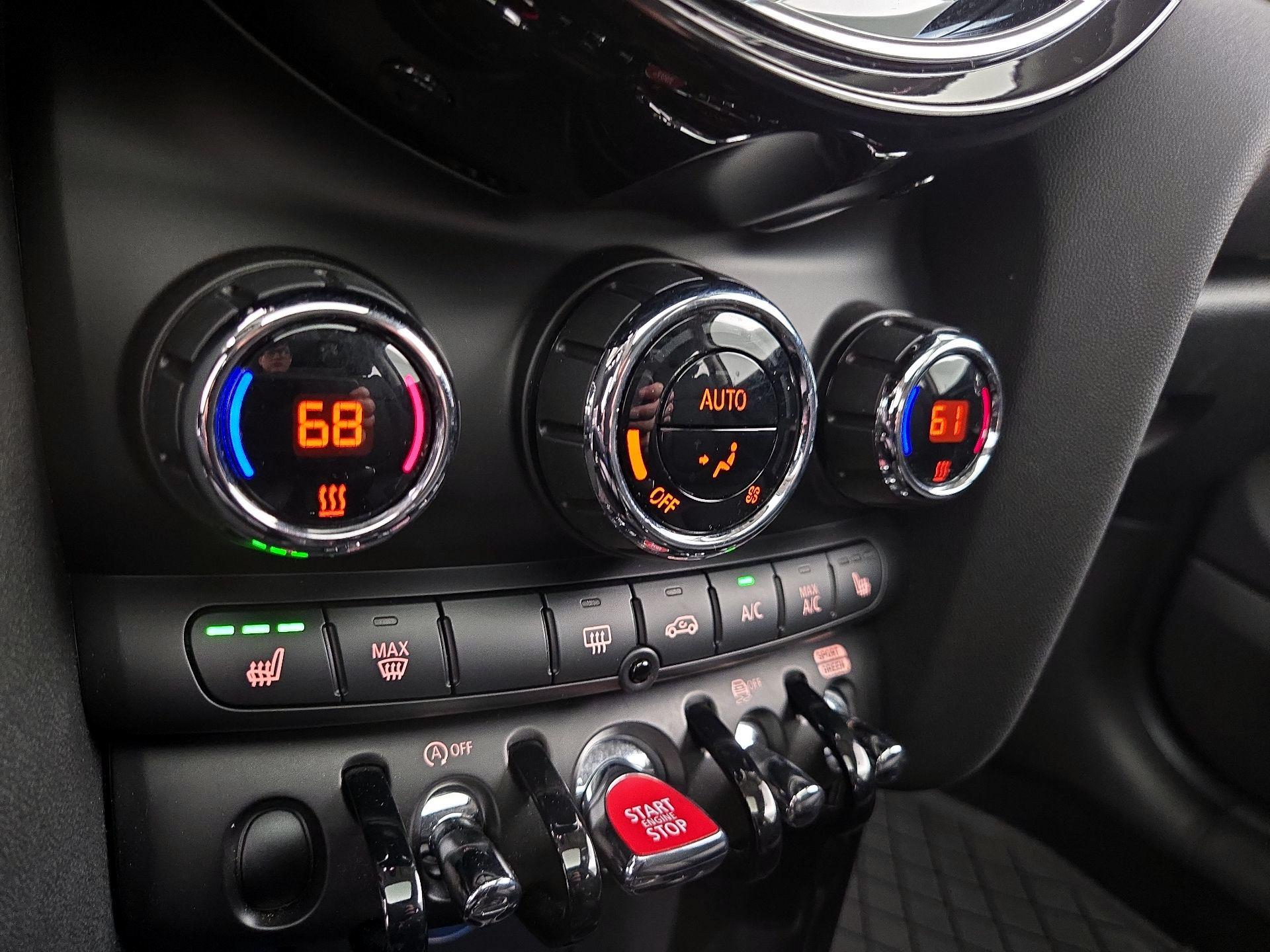 Thumbnail: 2023 MINI Cooper Hardtop - 17