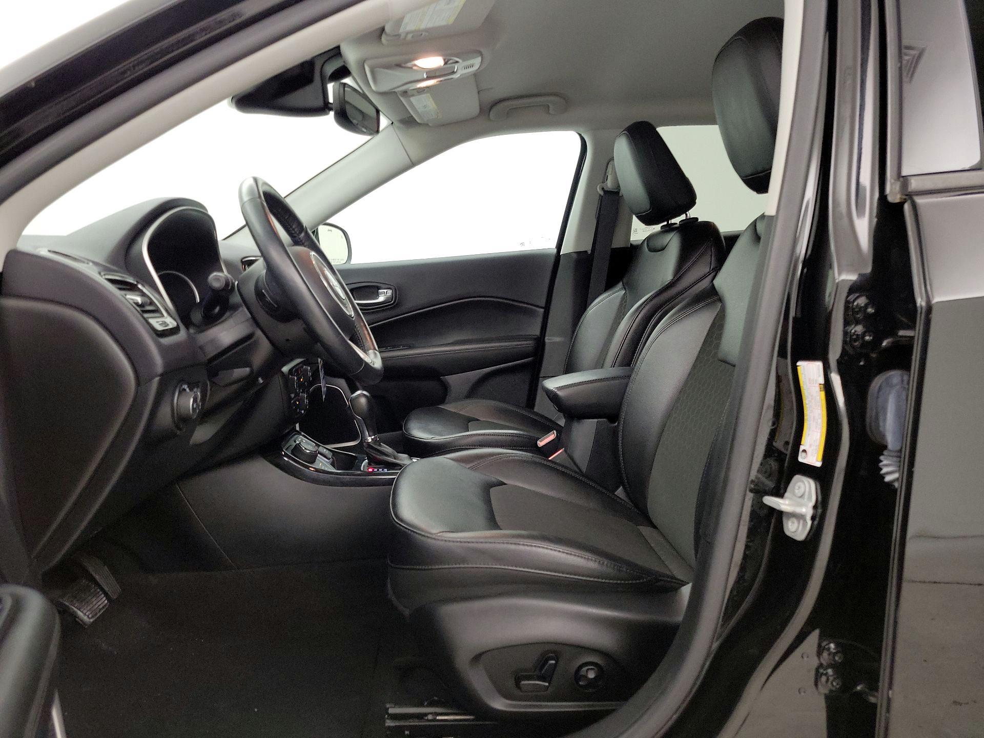 Thumbnail: 2021 Jeep Compass - 11