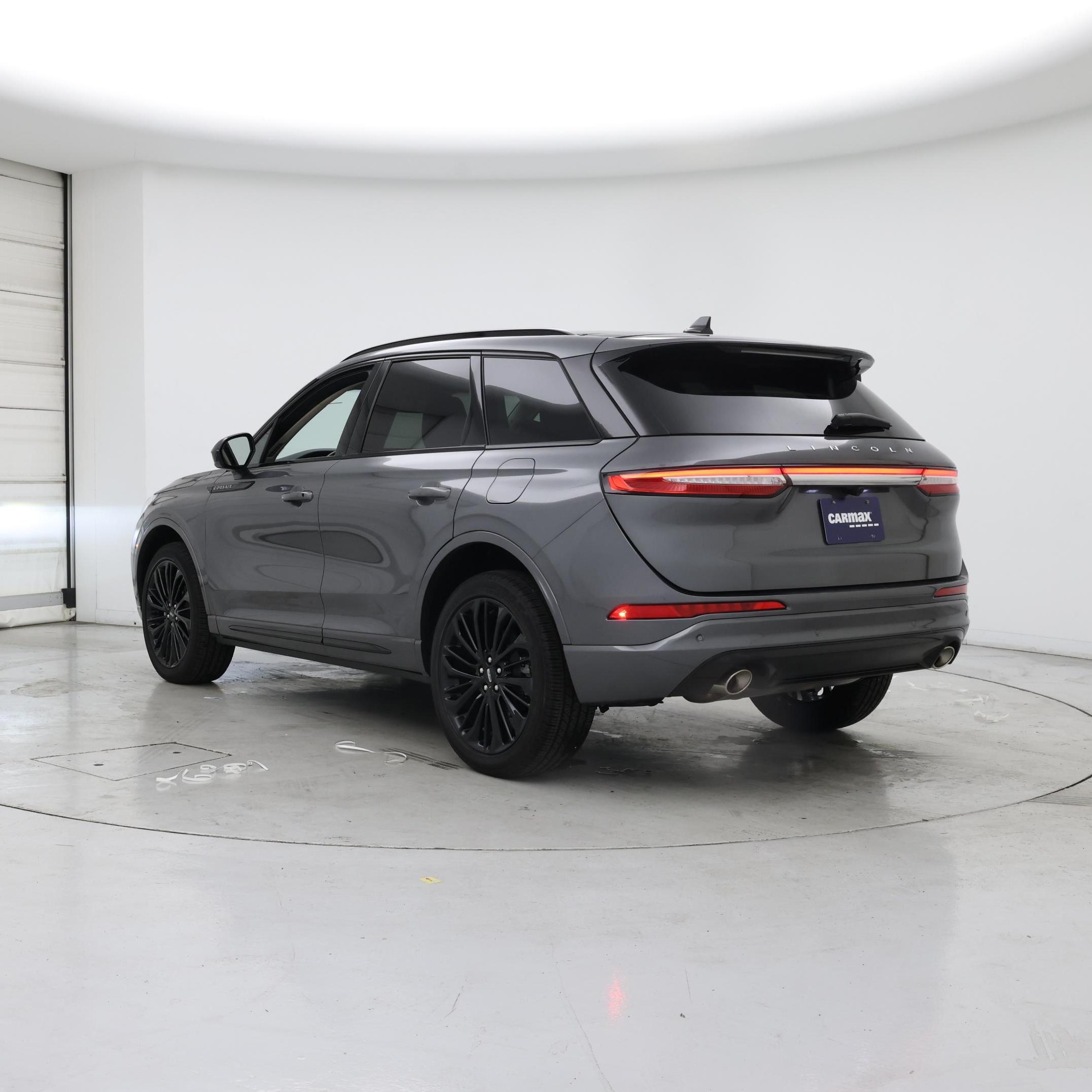 Thumbnail: 2023 Lincoln Corsair - 2