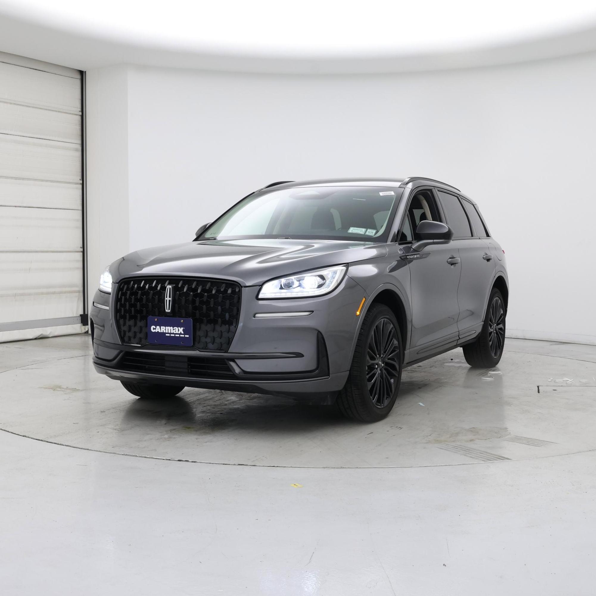 Thumbnail: 2023 Lincoln Corsair - 4