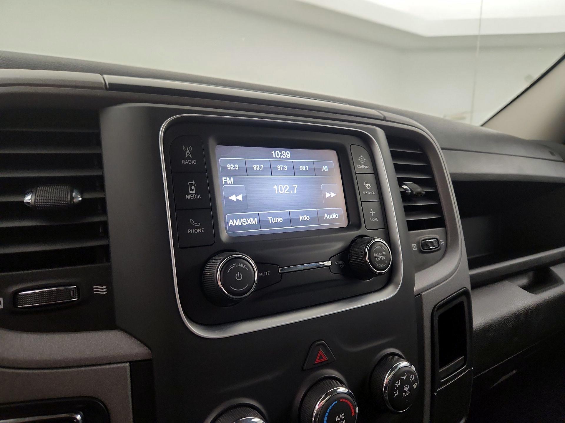 Thumbnail: 2022 RAM 1500 Classic - 13