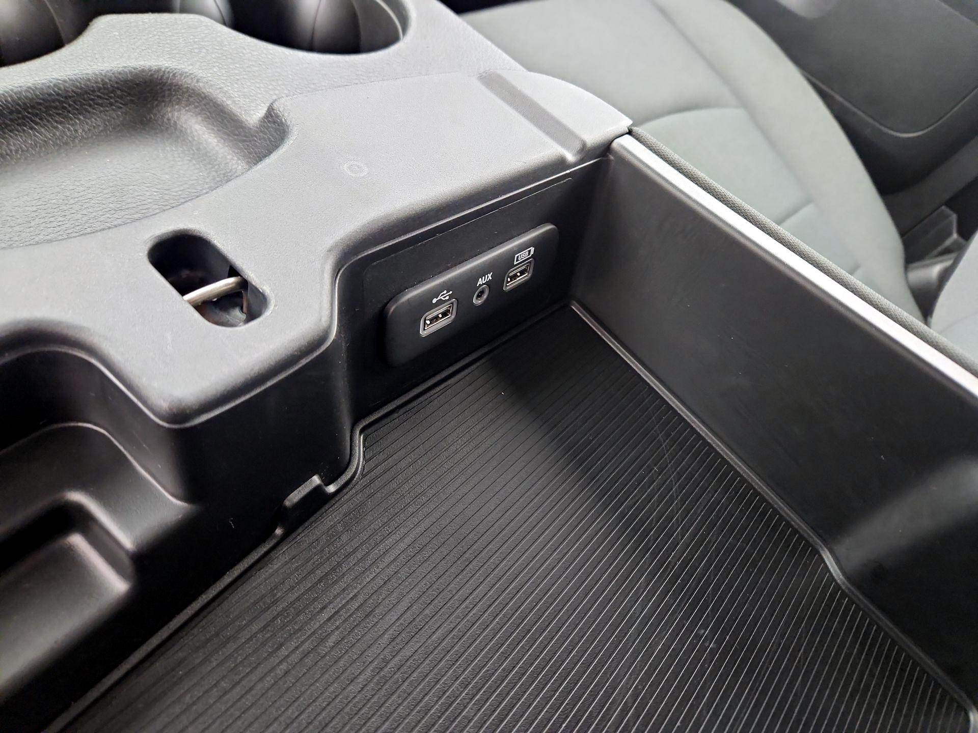 Thumbnail: 2022 RAM 1500 Classic - 16