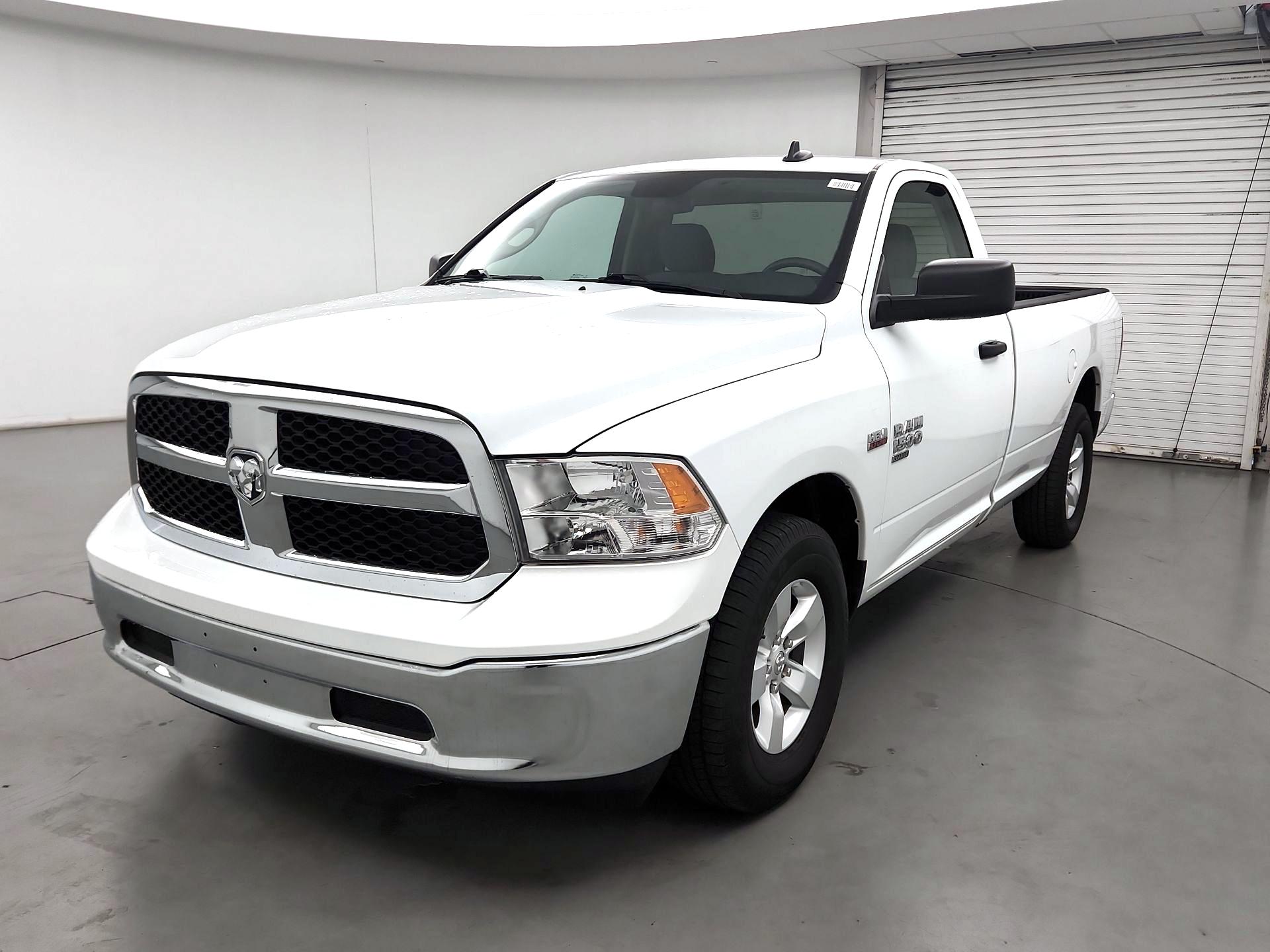 Thumbnail: 2022 RAM 1500 Classic - 3