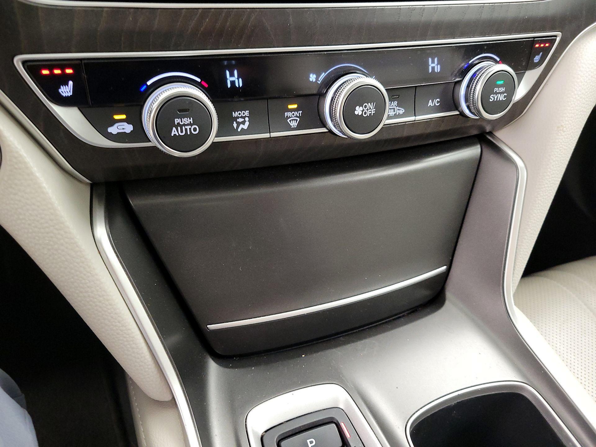 Thumbnail: 2020 Honda Accord - 16