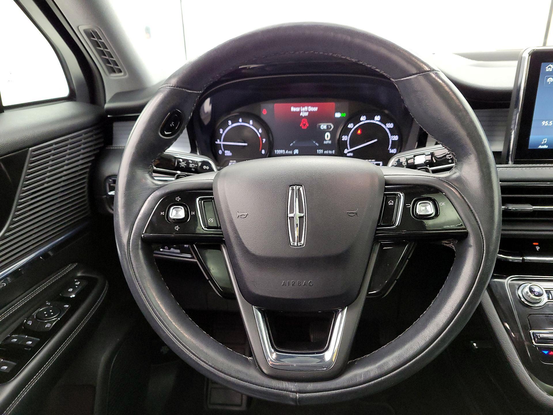 Thumbnail: 2022 Lincoln Corsair - 10