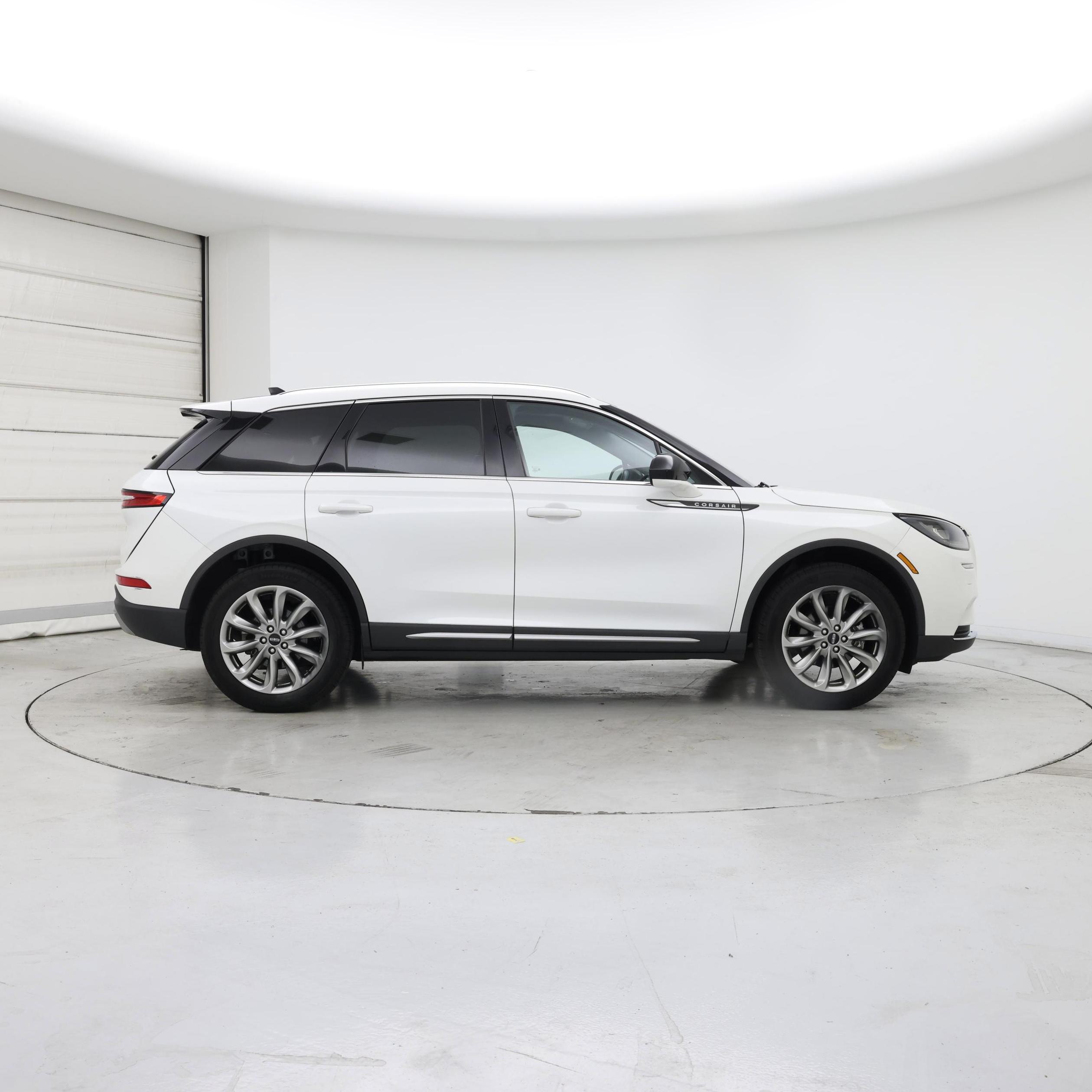 Thumbnail: 2022 Lincoln Corsair - 7