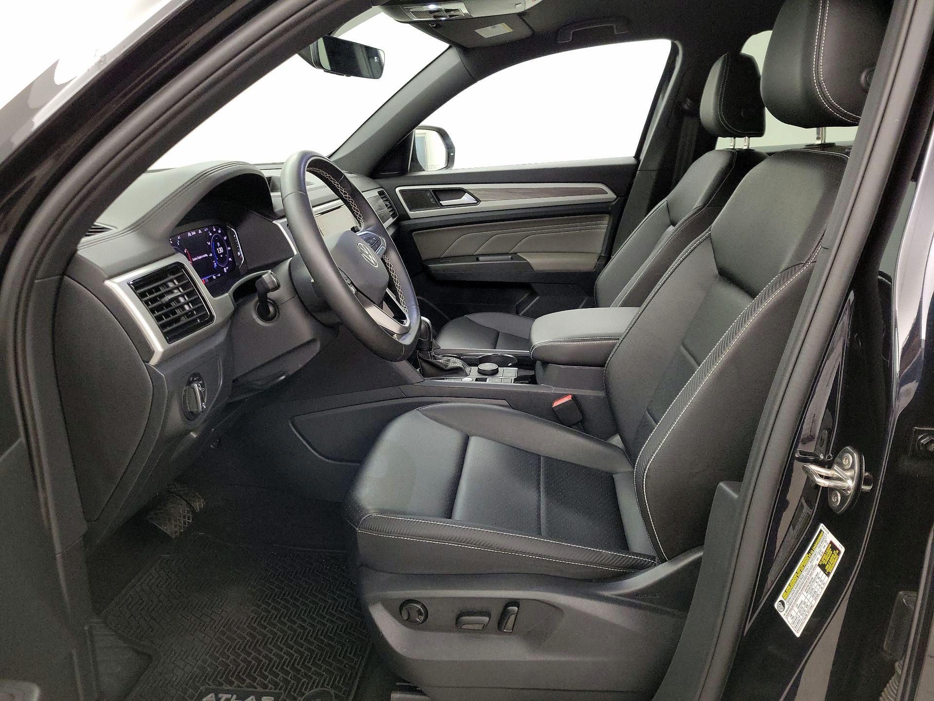 Thumbnail: 2023 Volkswagen Atlas - 11