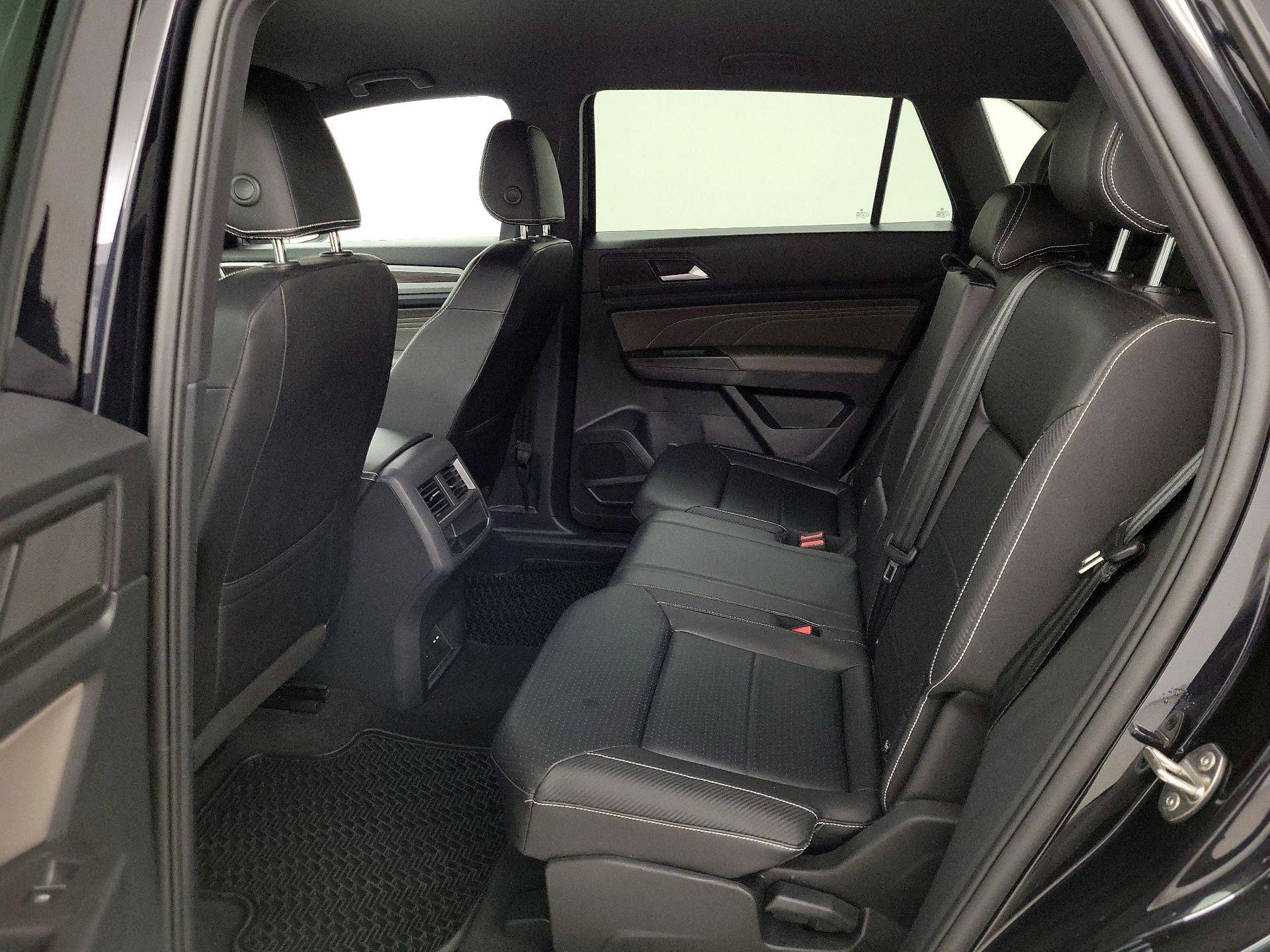 Thumbnail: 2023 Volkswagen Atlas - 19