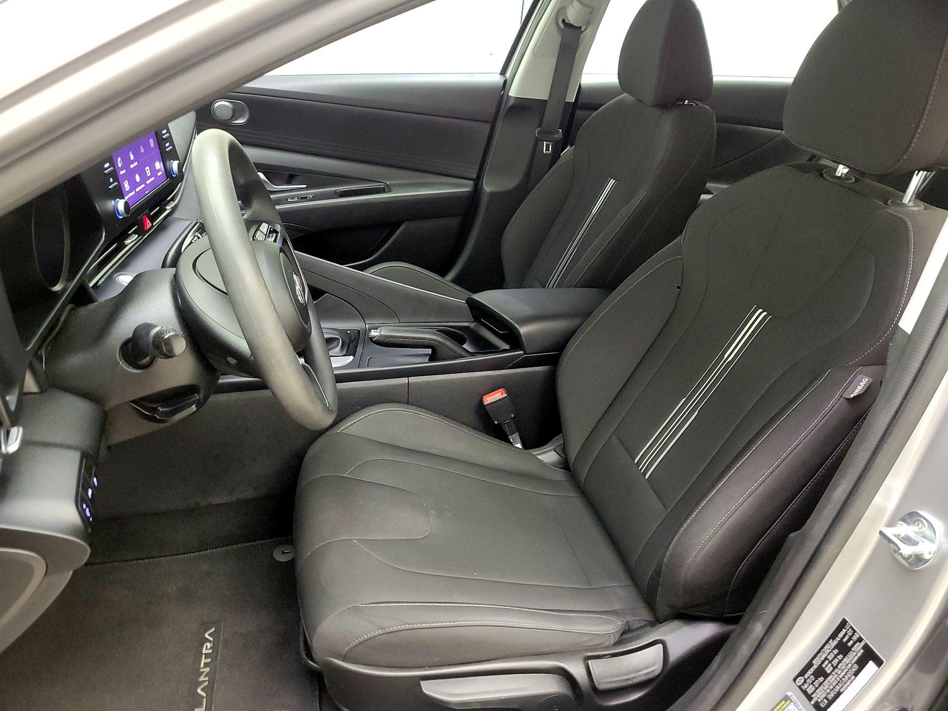 Thumbnail: 2021 Hyundai Elantra - 11