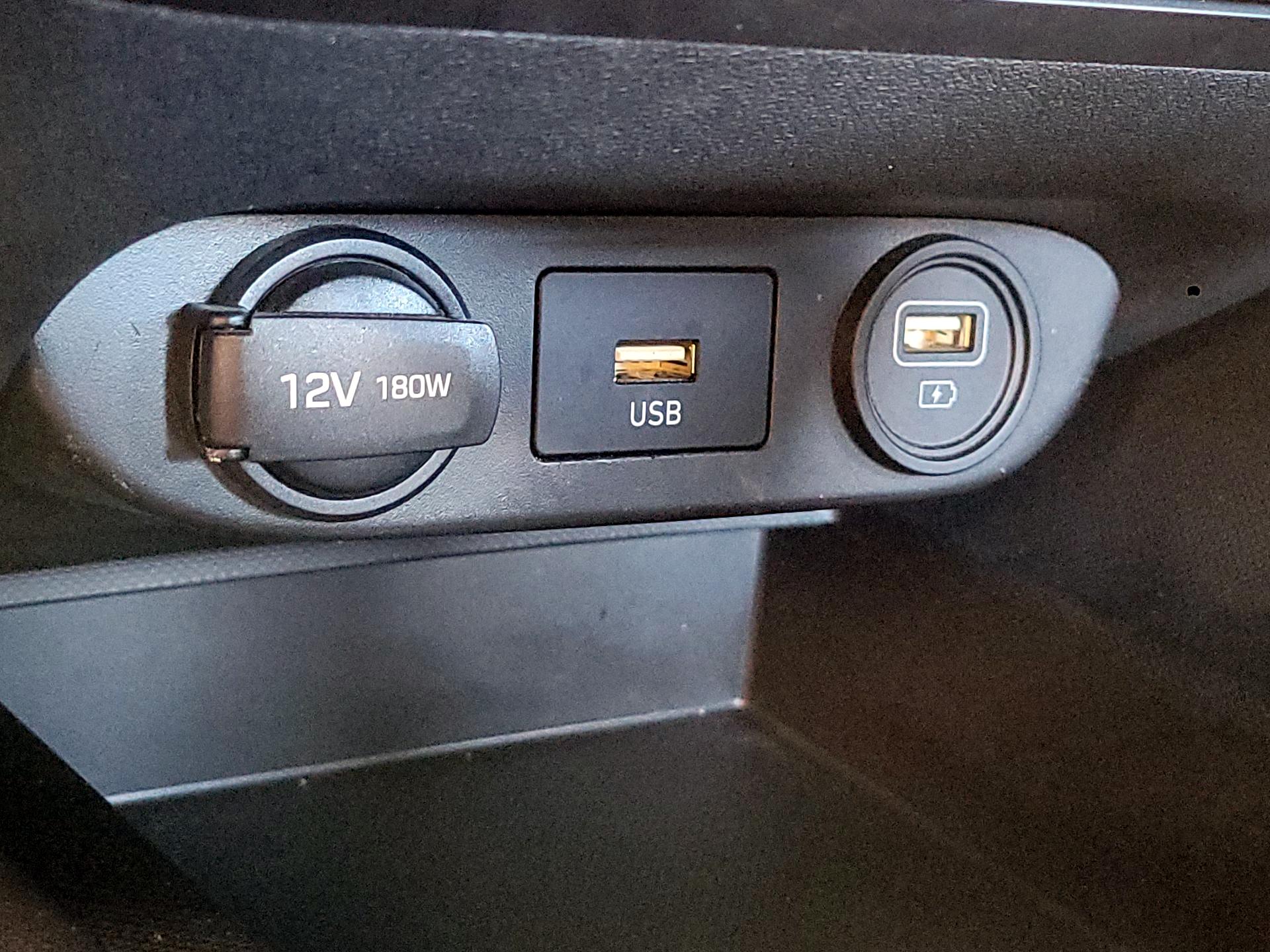 Thumbnail: 2021 Hyundai Elantra - 18