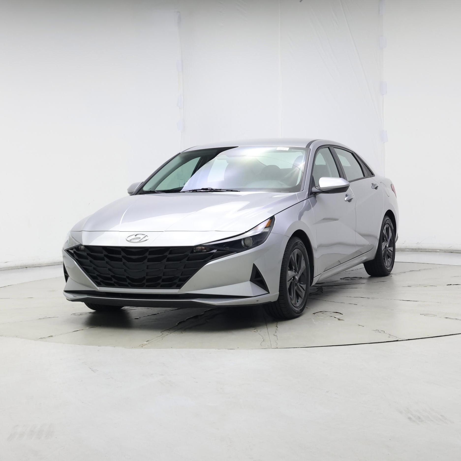 Thumbnail: 2021 Hyundai Elantra - 4