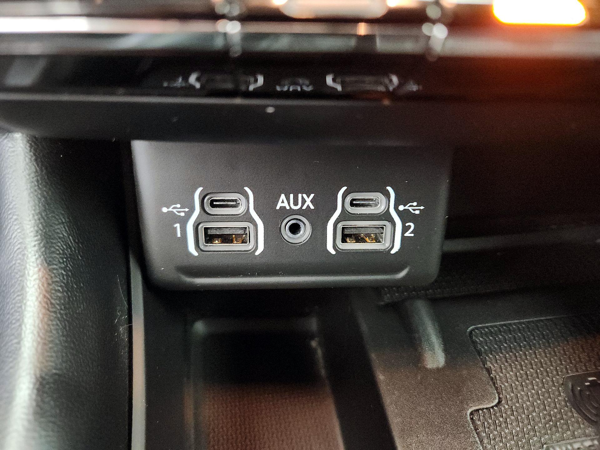 Thumbnail: 2021 Dodge Durango - 19