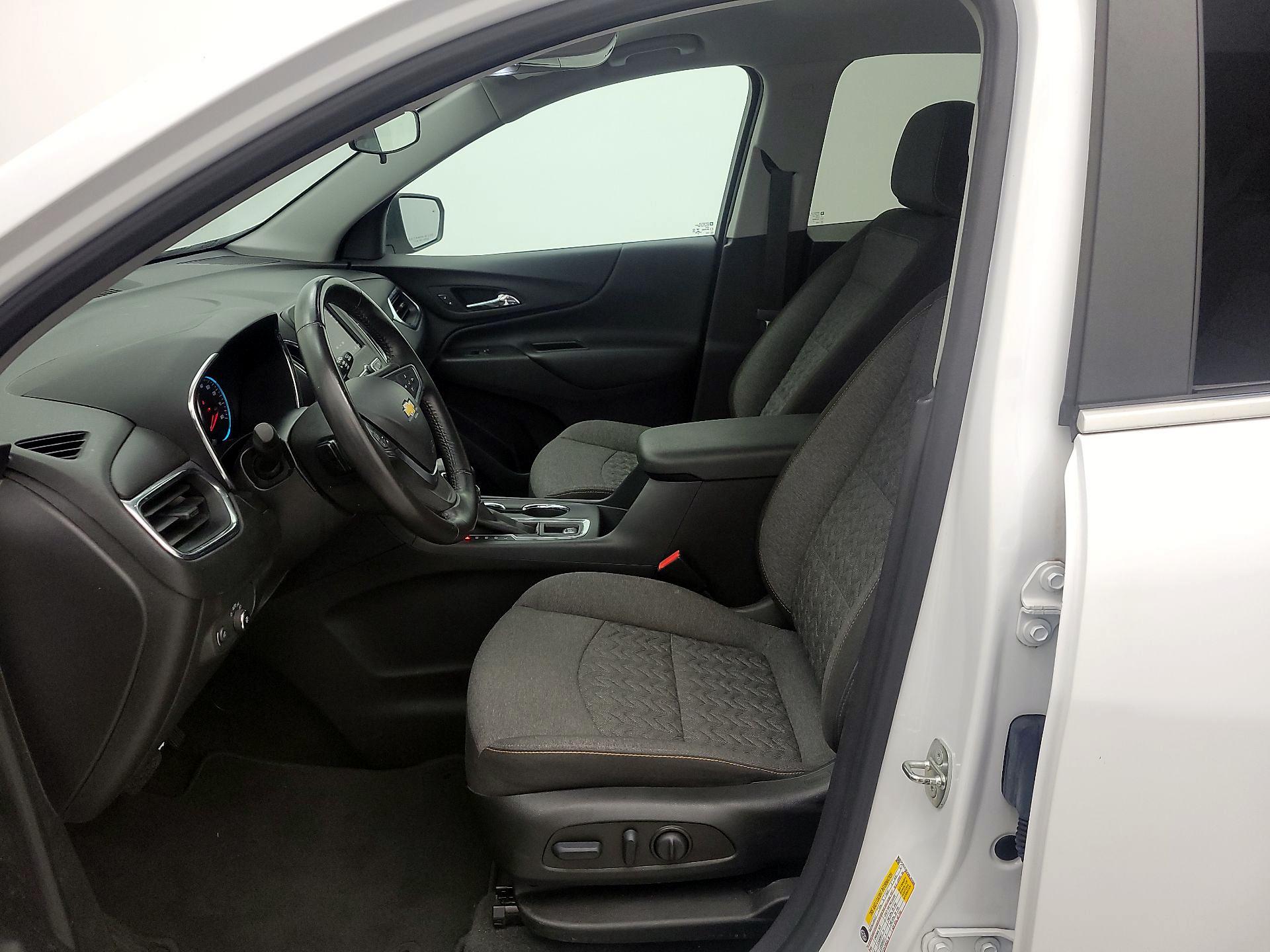 Thumbnail: 2022 Chevrolet Equinox - 11