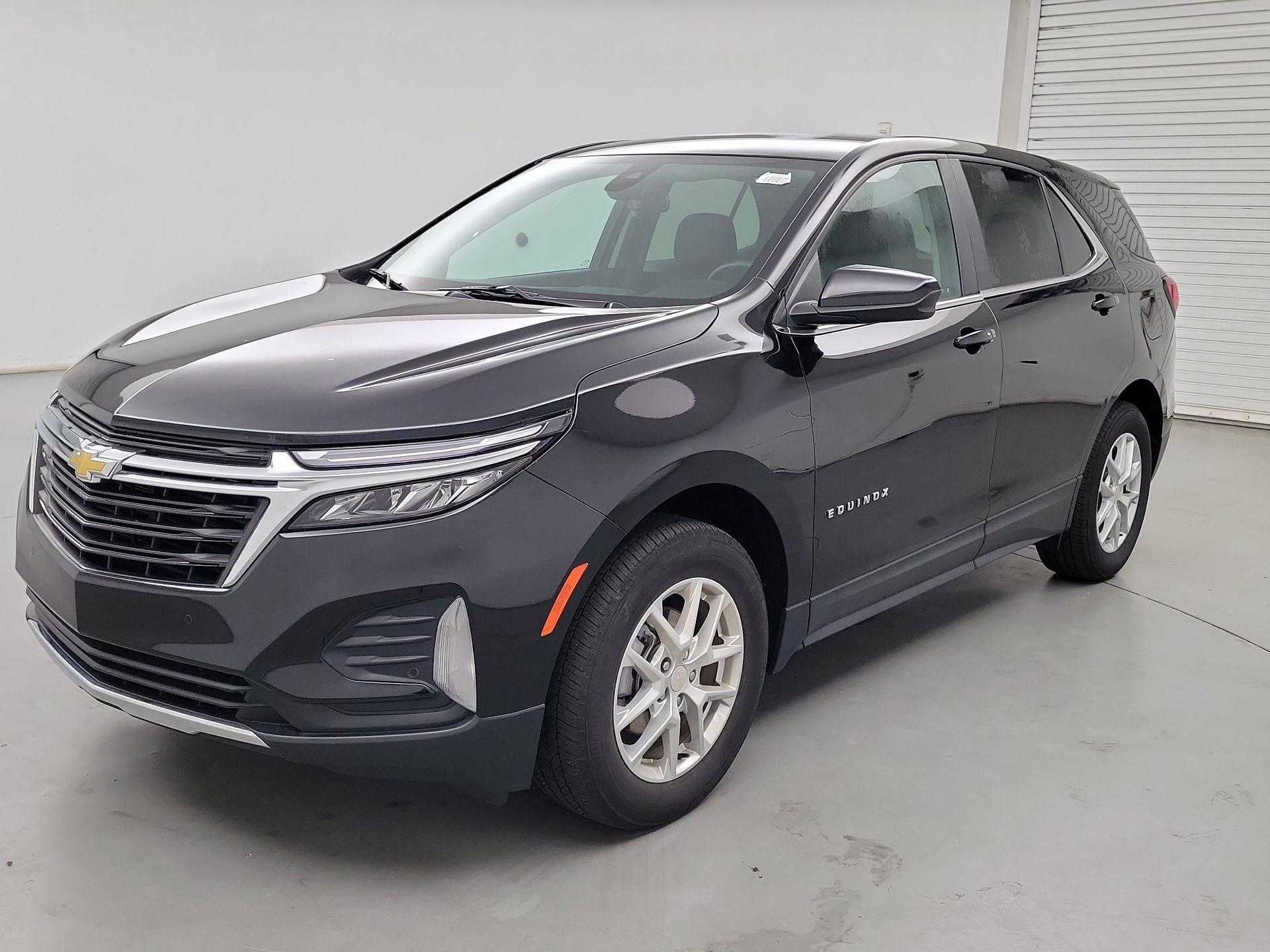 Thumbnail: 2023 Chevrolet Equinox - 3