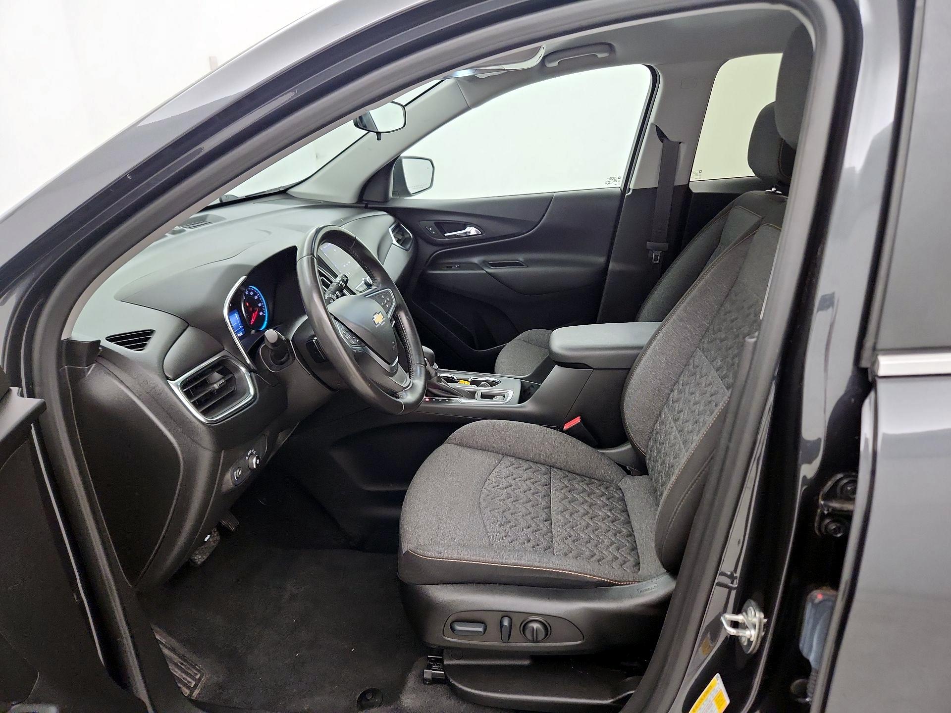 Thumbnail: 2022 Chevrolet Equinox - 11