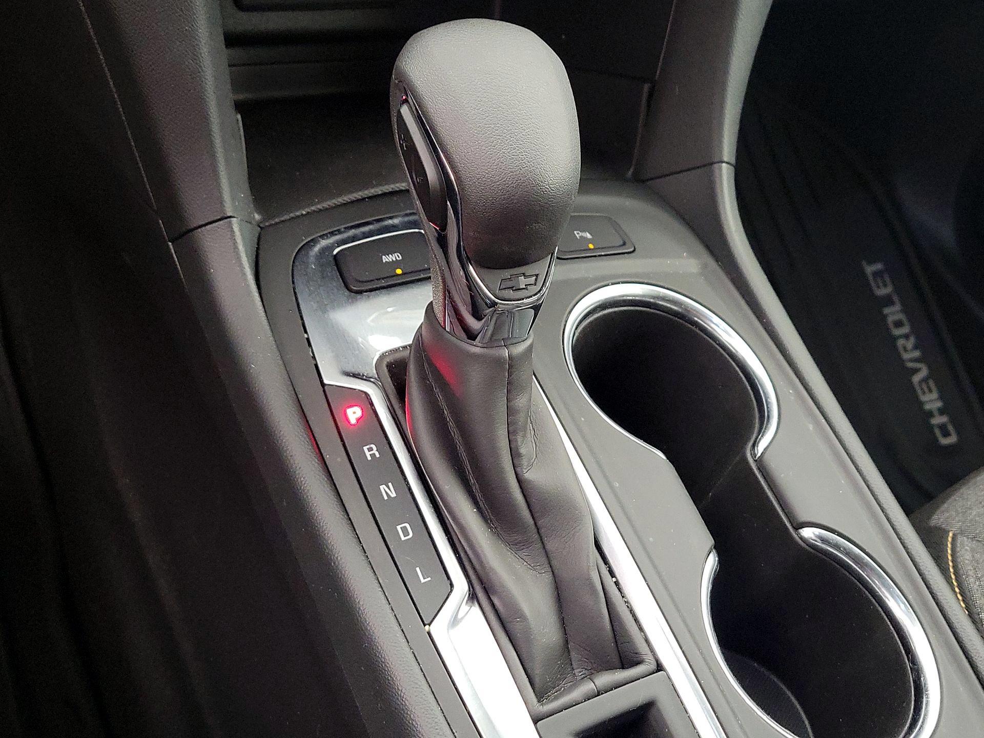 Thumbnail: 2022 Chevrolet Equinox - 18