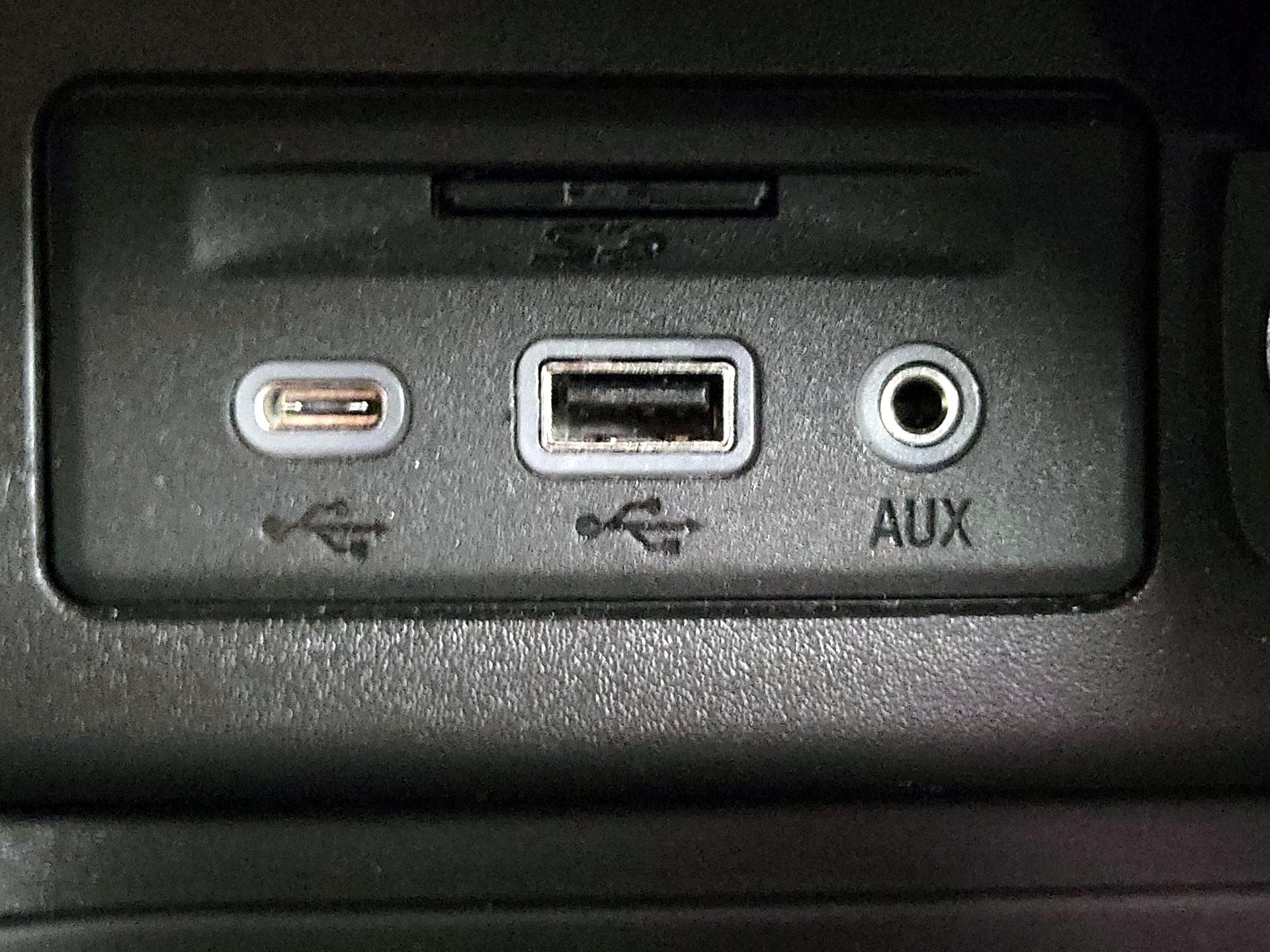 Thumbnail: 2022 Chevrolet Equinox - 19