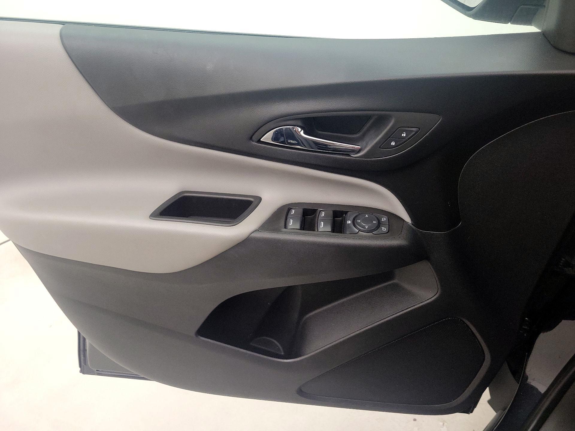 Thumbnail: 2022 Chevrolet Equinox - 12