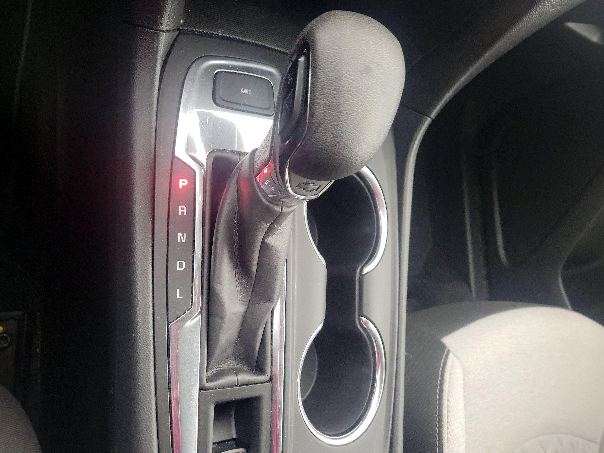 Thumbnail: 2022 Chevrolet Equinox - 17