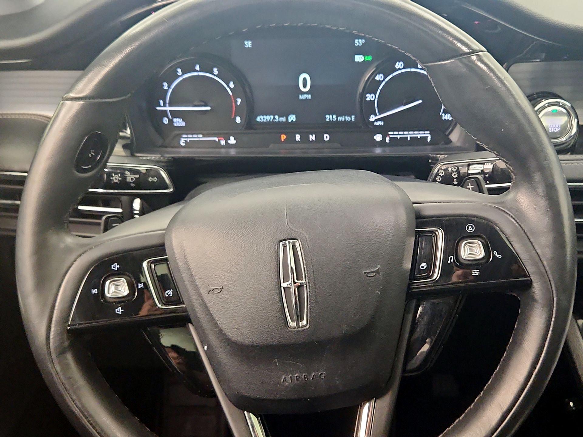 Thumbnail: 2022 Lincoln Corsair - 10