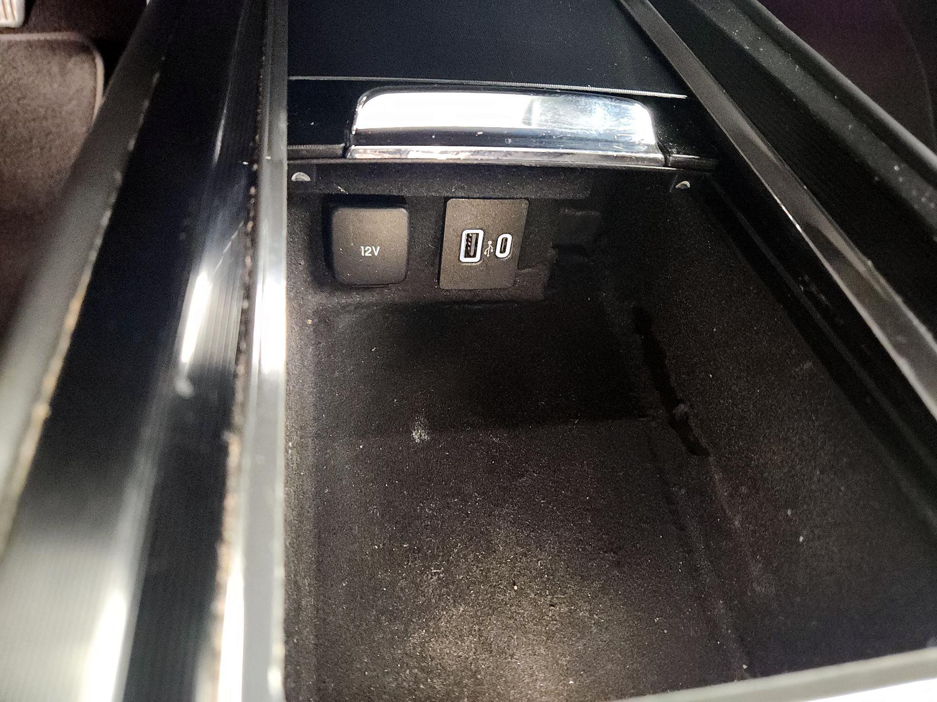 Thumbnail: 2022 Lincoln Corsair - 19