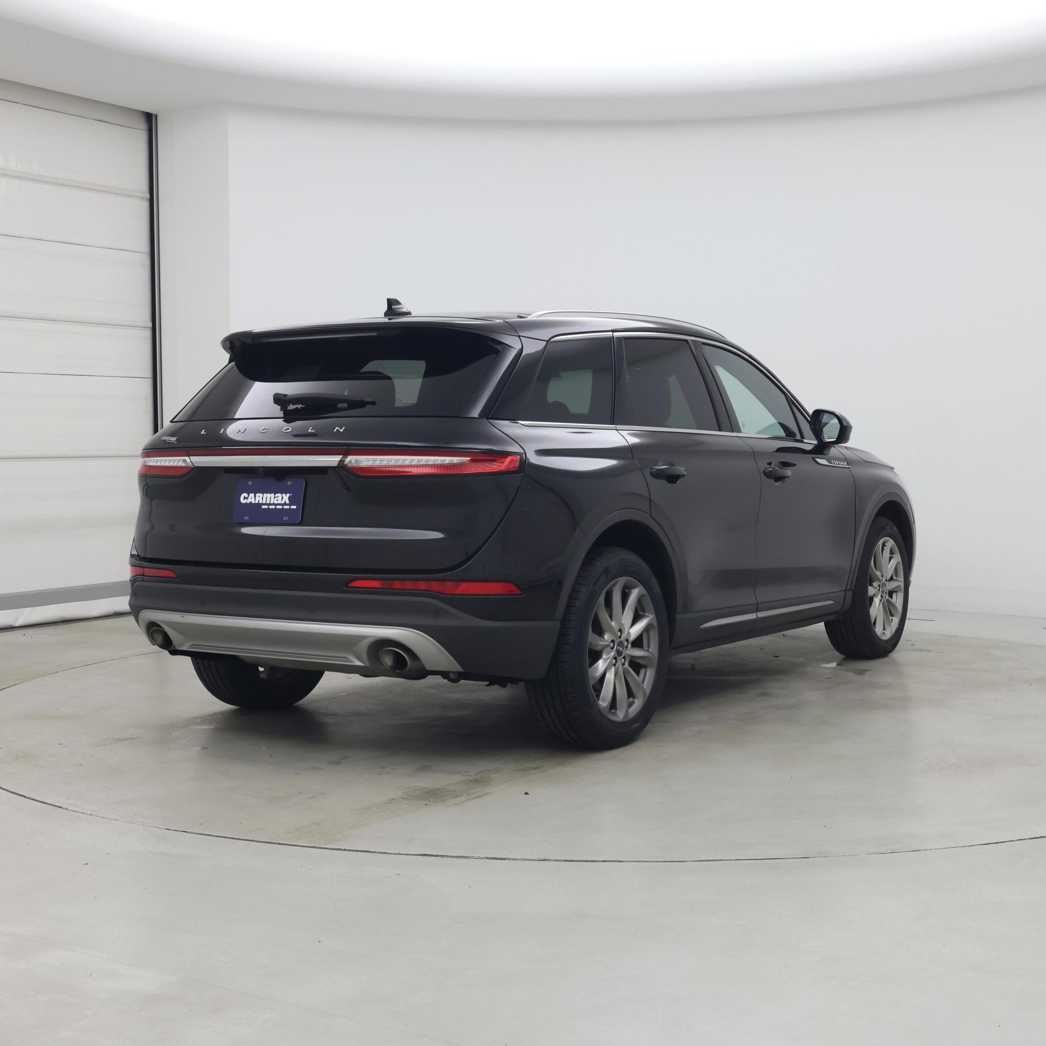 Thumbnail: 2022 Lincoln Corsair - 8