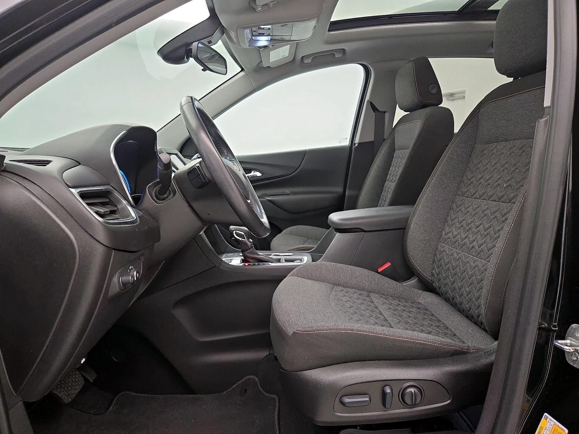 Thumbnail: 2022 Chevrolet Equinox - 11