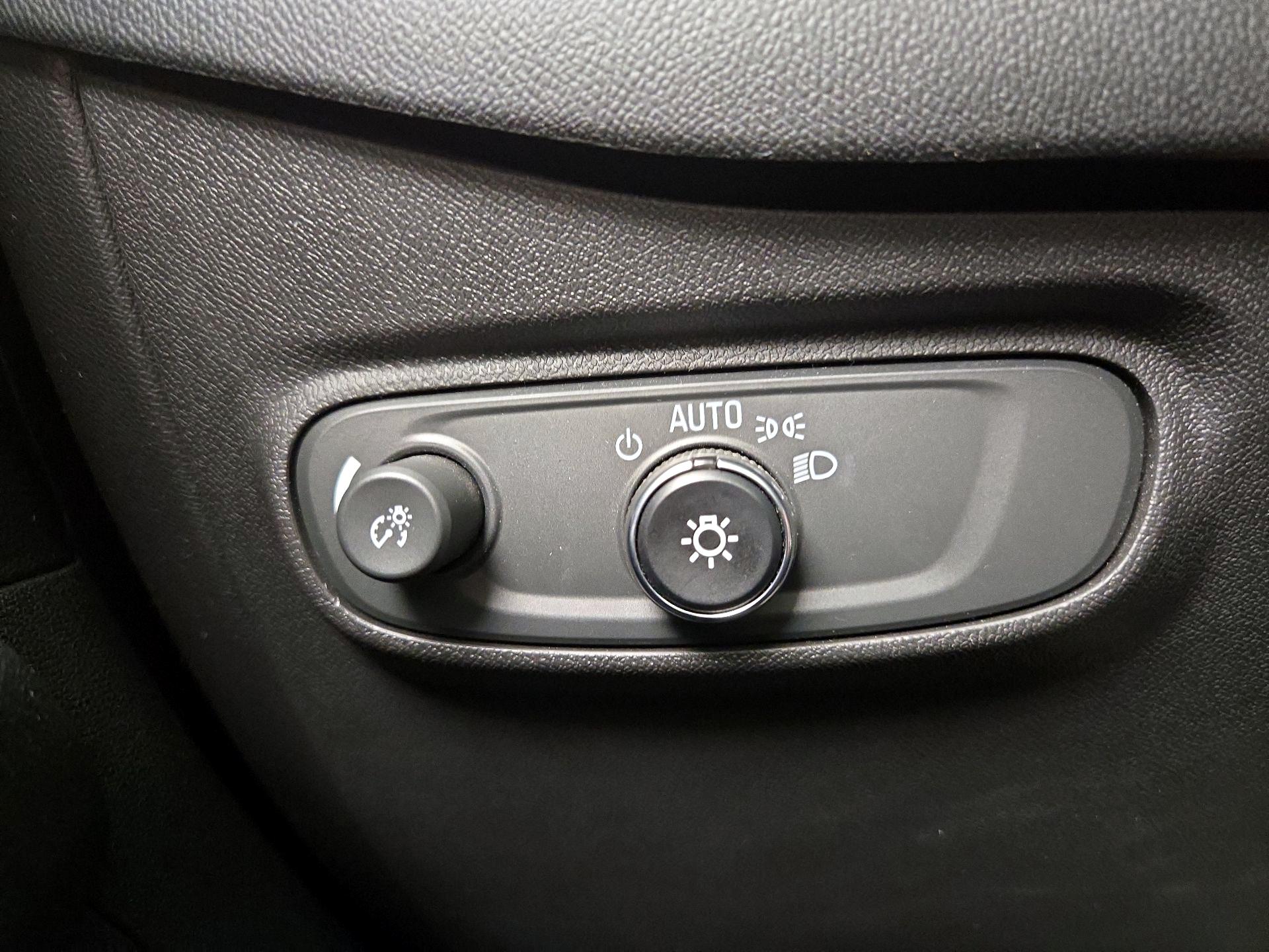 Thumbnail: 2022 Chevrolet Equinox - 13