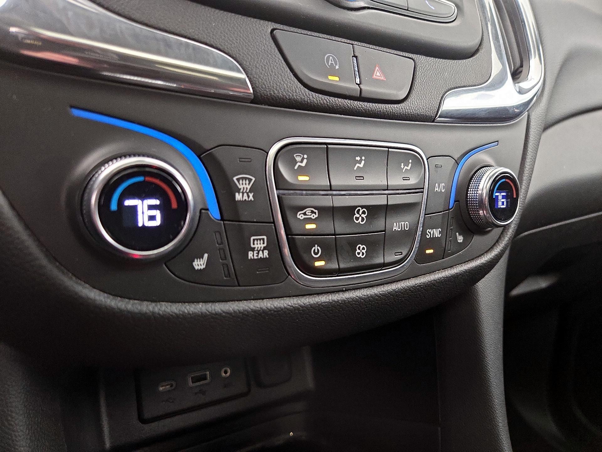 Thumbnail: 2022 Chevrolet Equinox - 16