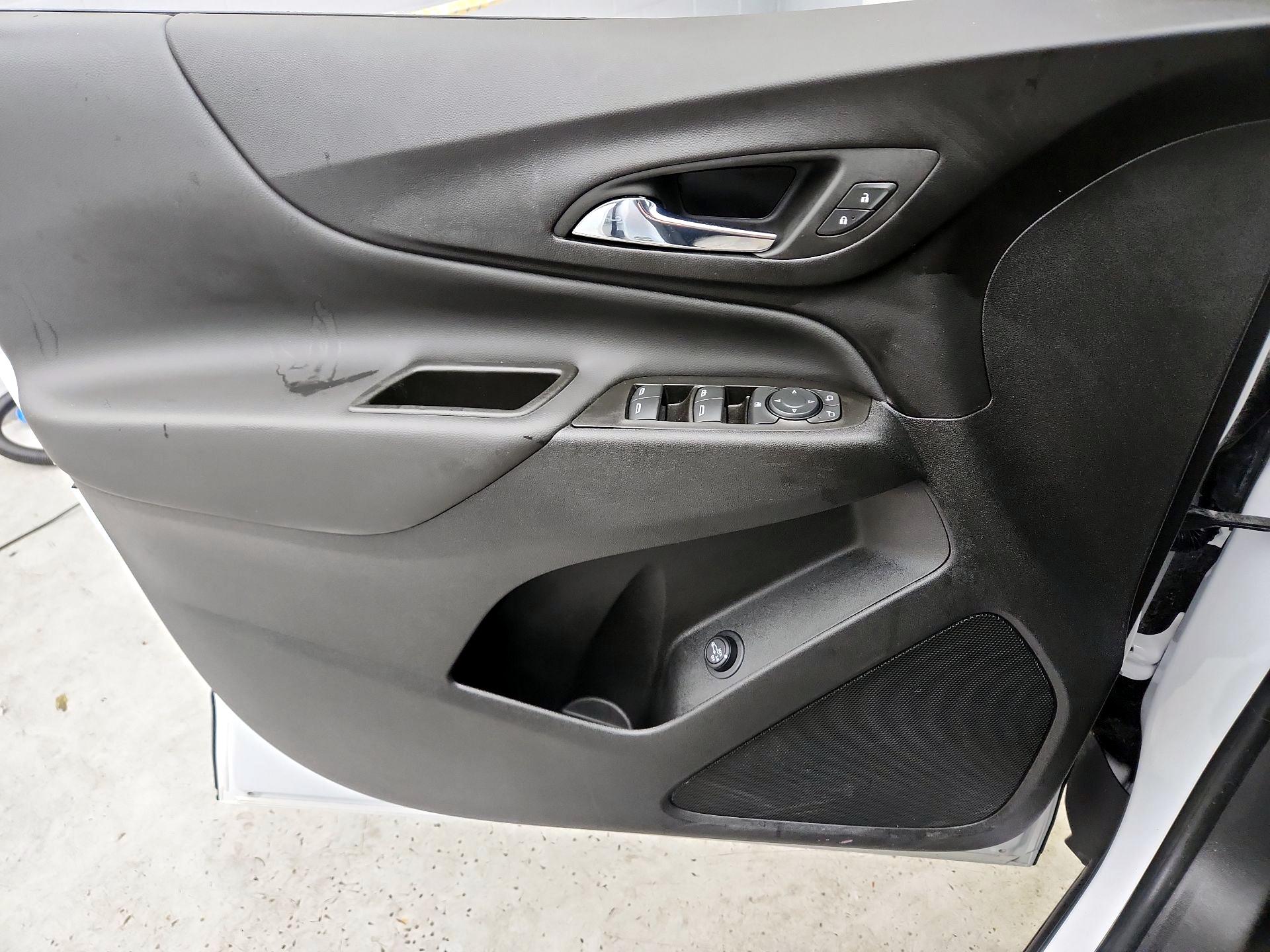 Thumbnail: 2022 Chevrolet Equinox - 12