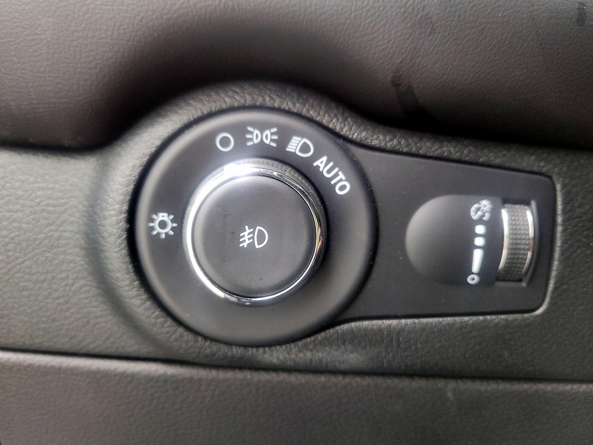 Thumbnail: 2022 Dodge Durango - 13