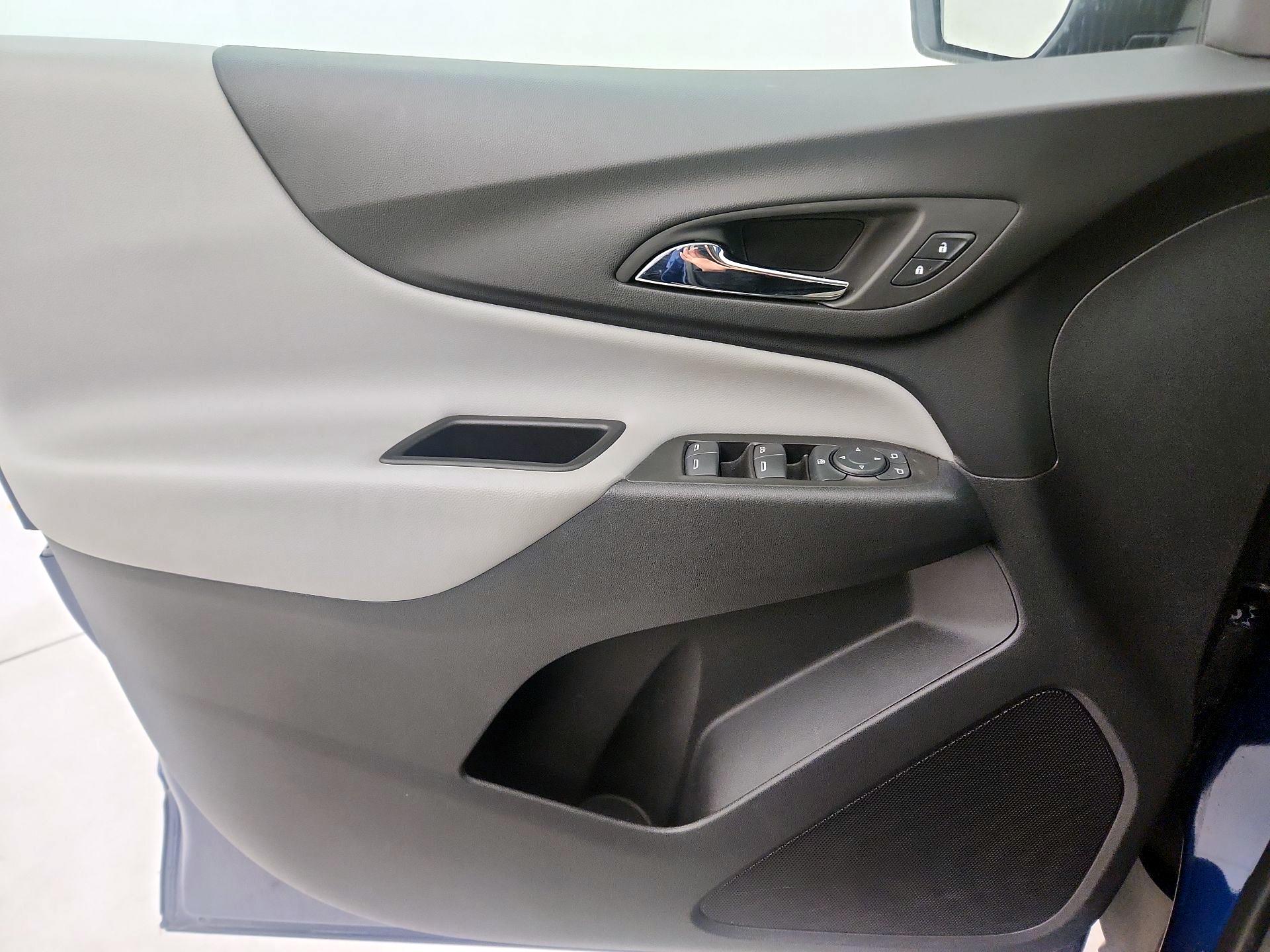 Thumbnail: 2023 Chevrolet Equinox - 12