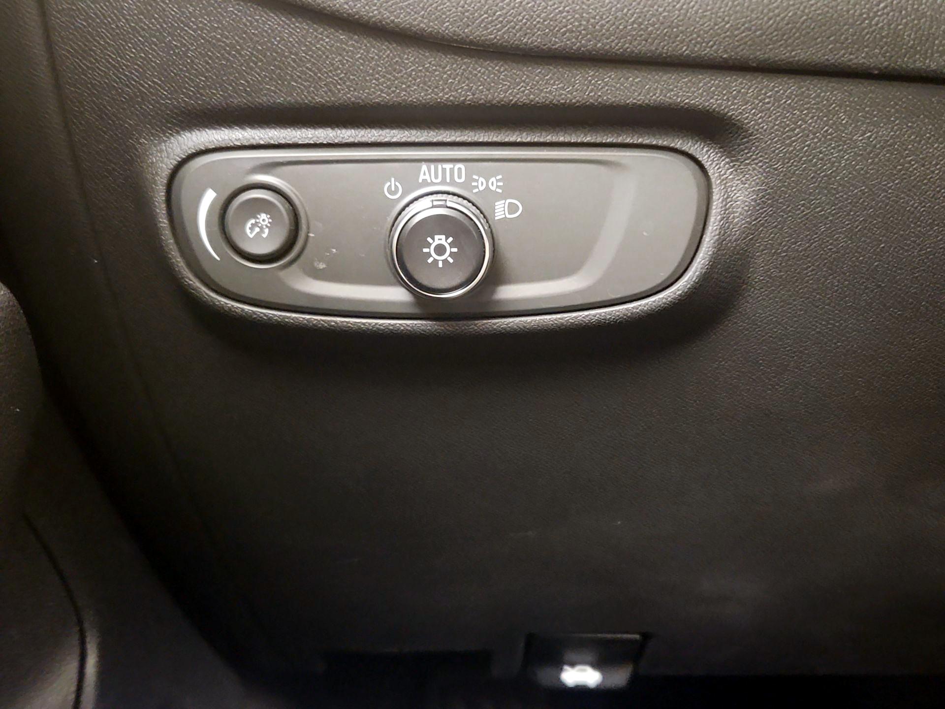 Thumbnail: 2023 Chevrolet Equinox - 13