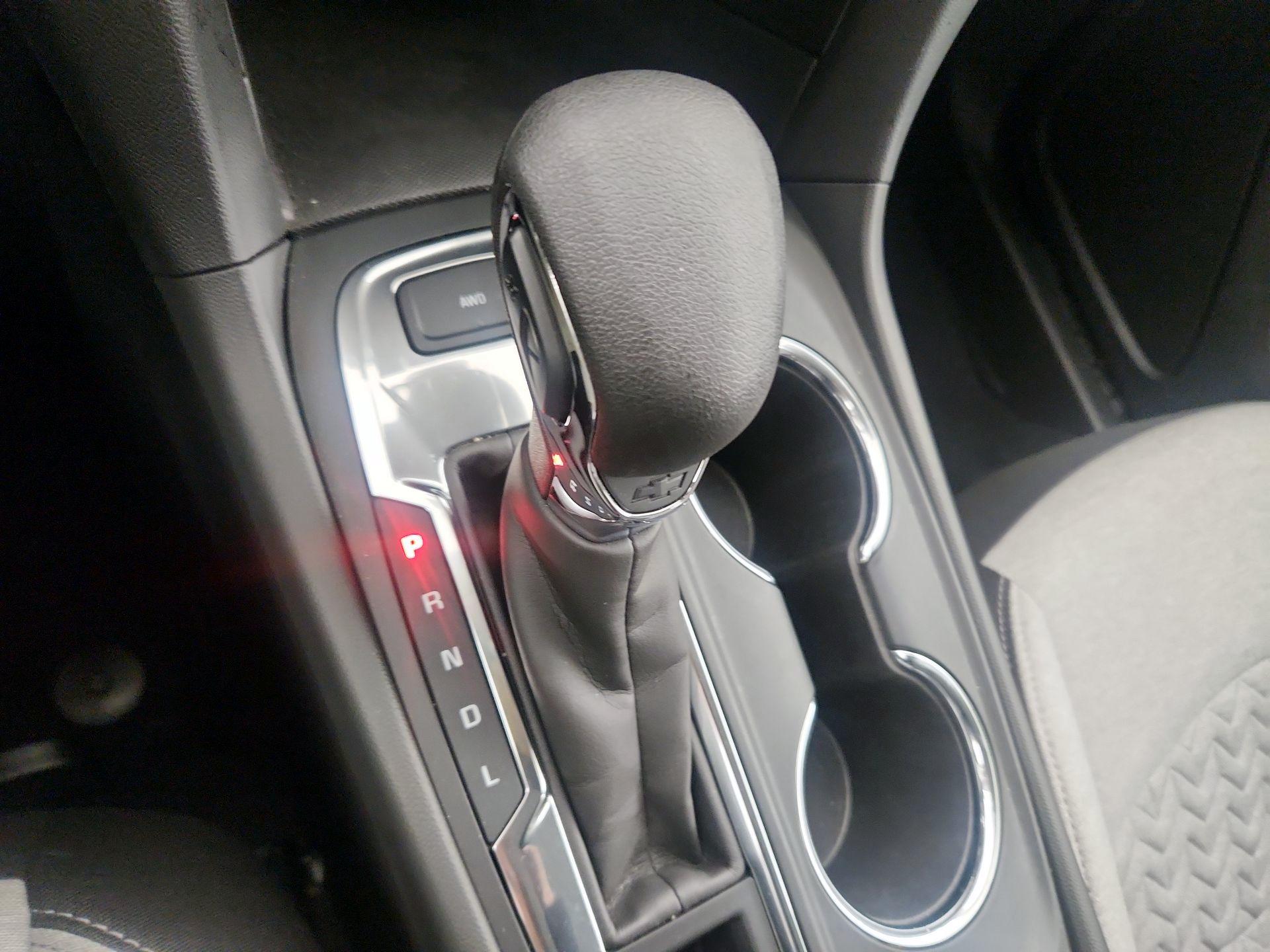 Thumbnail: 2023 Chevrolet Equinox - 17