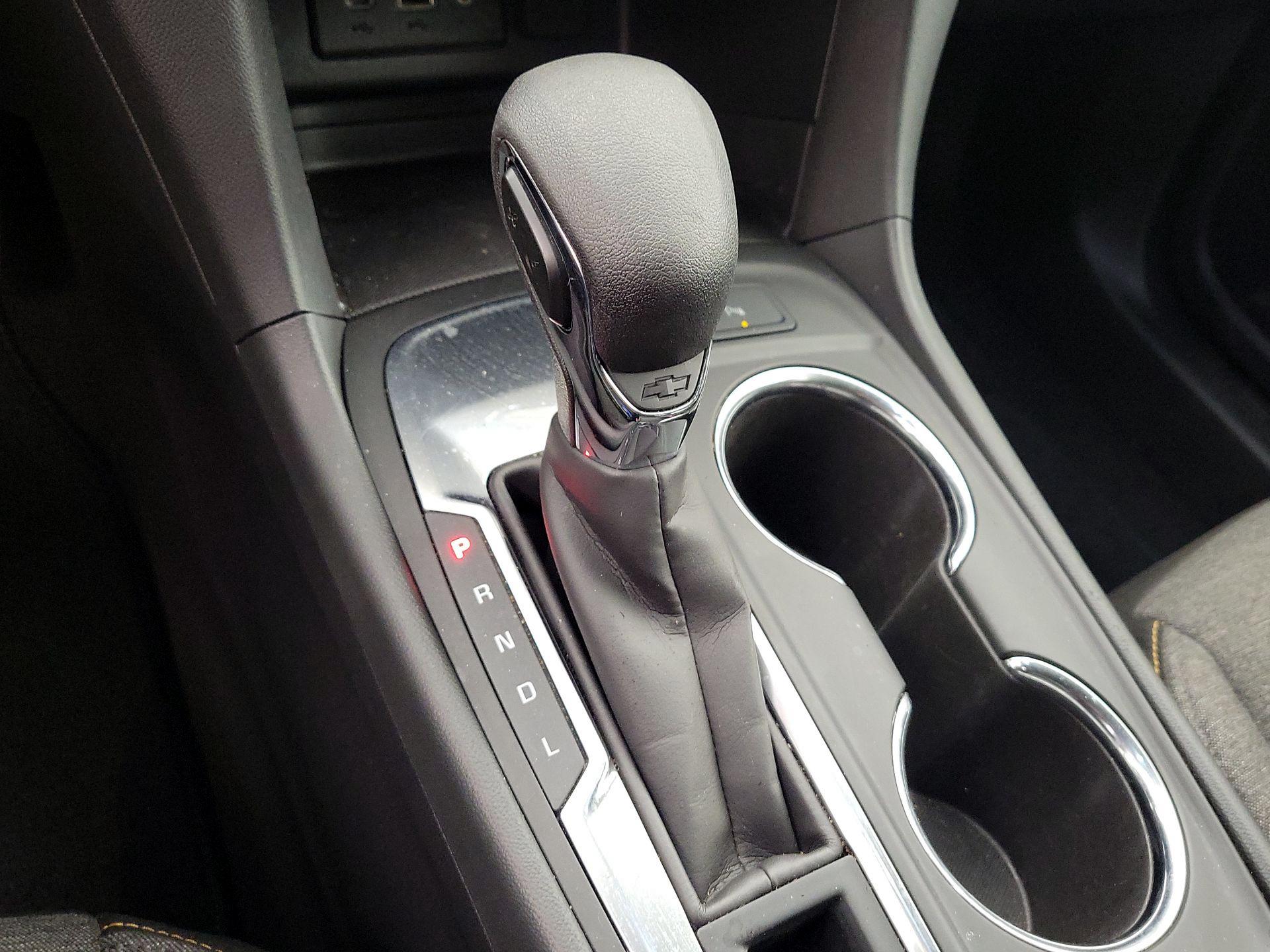 Thumbnail: 2022 Chevrolet Equinox - 17