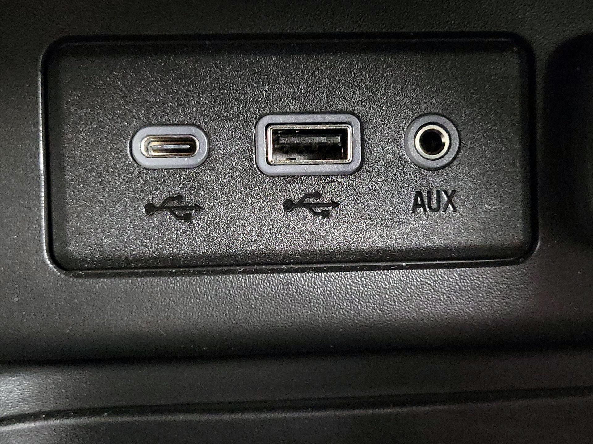 Thumbnail: 2022 Chevrolet Equinox - 18