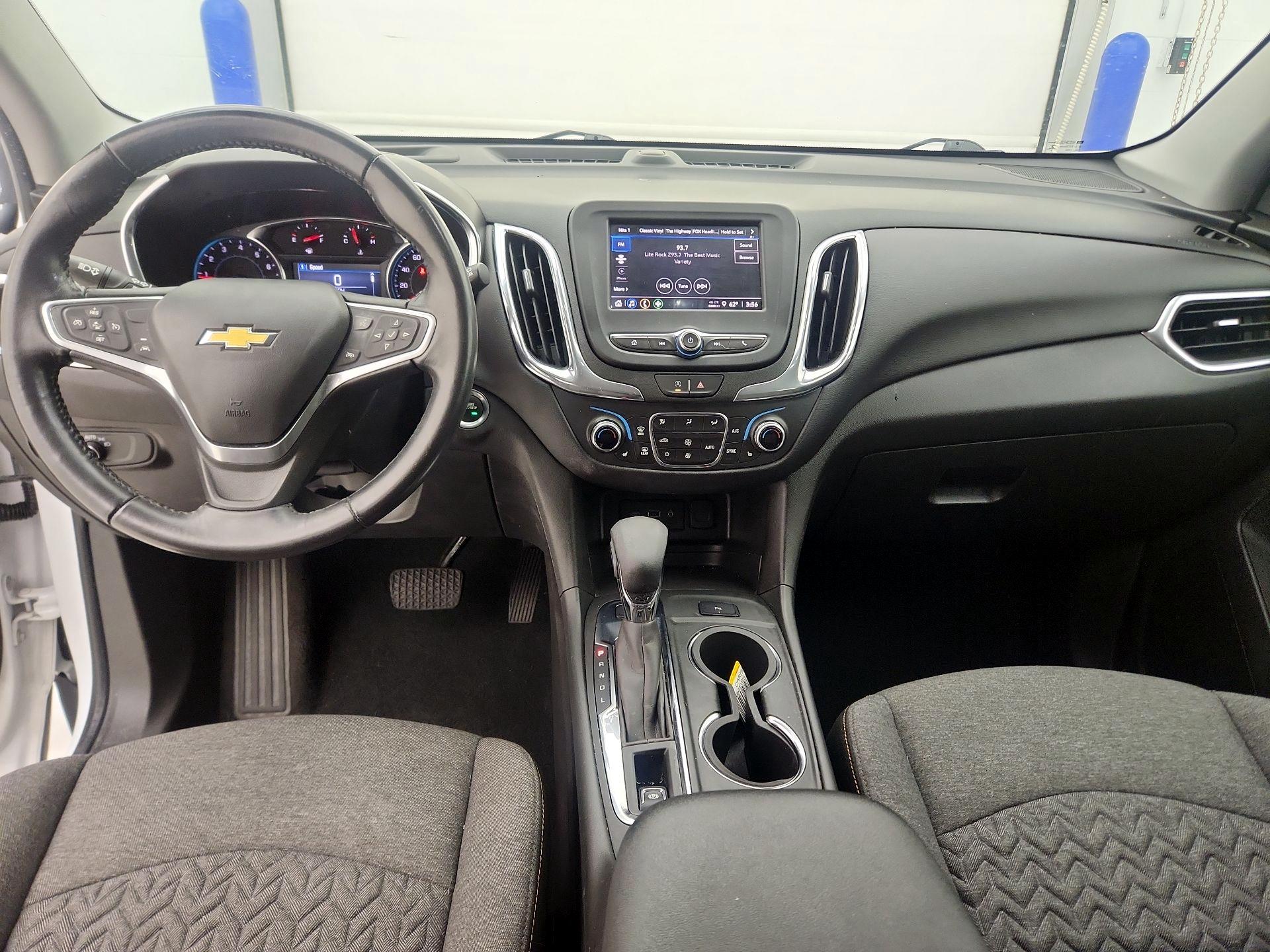 Thumbnail: 2022 Chevrolet Equinox - 9