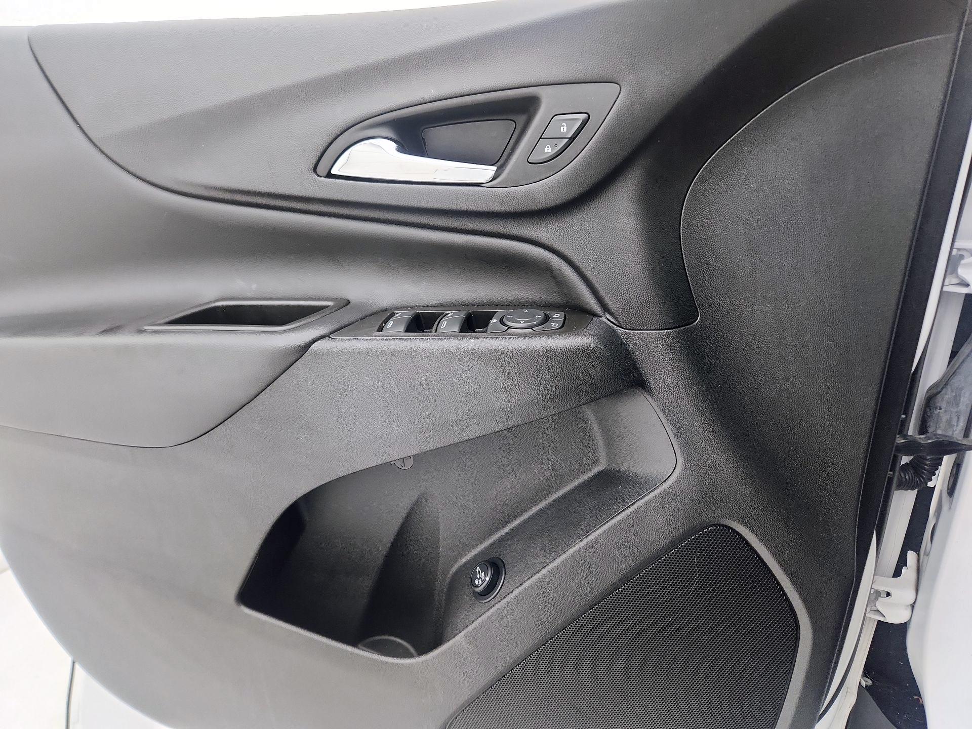 Thumbnail: 2022 Chevrolet Equinox - 12