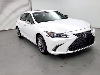 White 2022 Lexus ES 300h Luxury