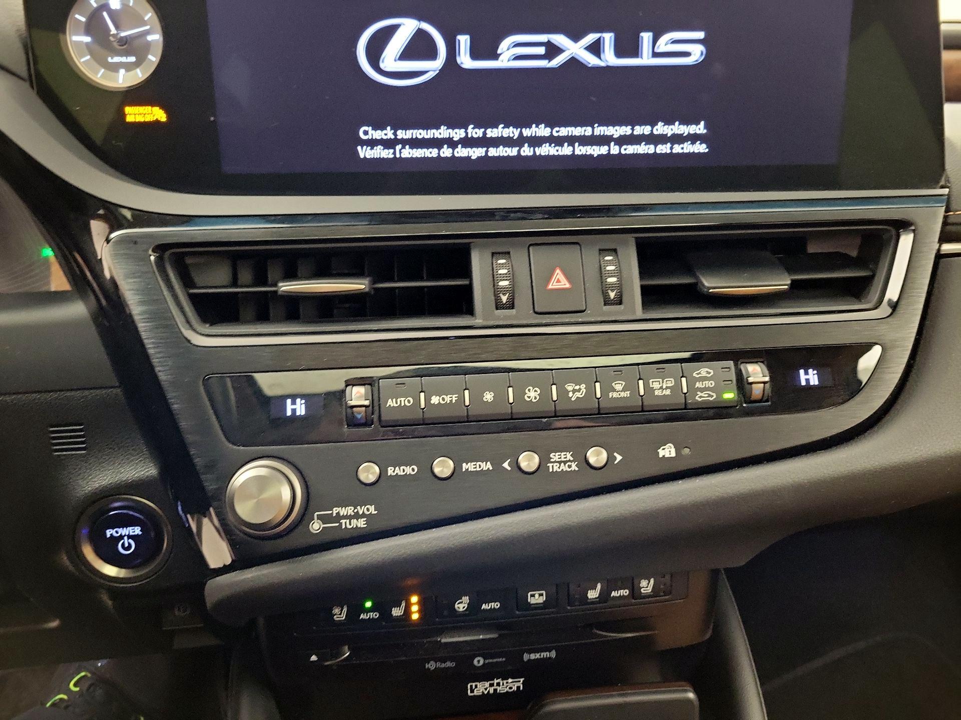 Thumbnail: 2022 Lexus ES - 15