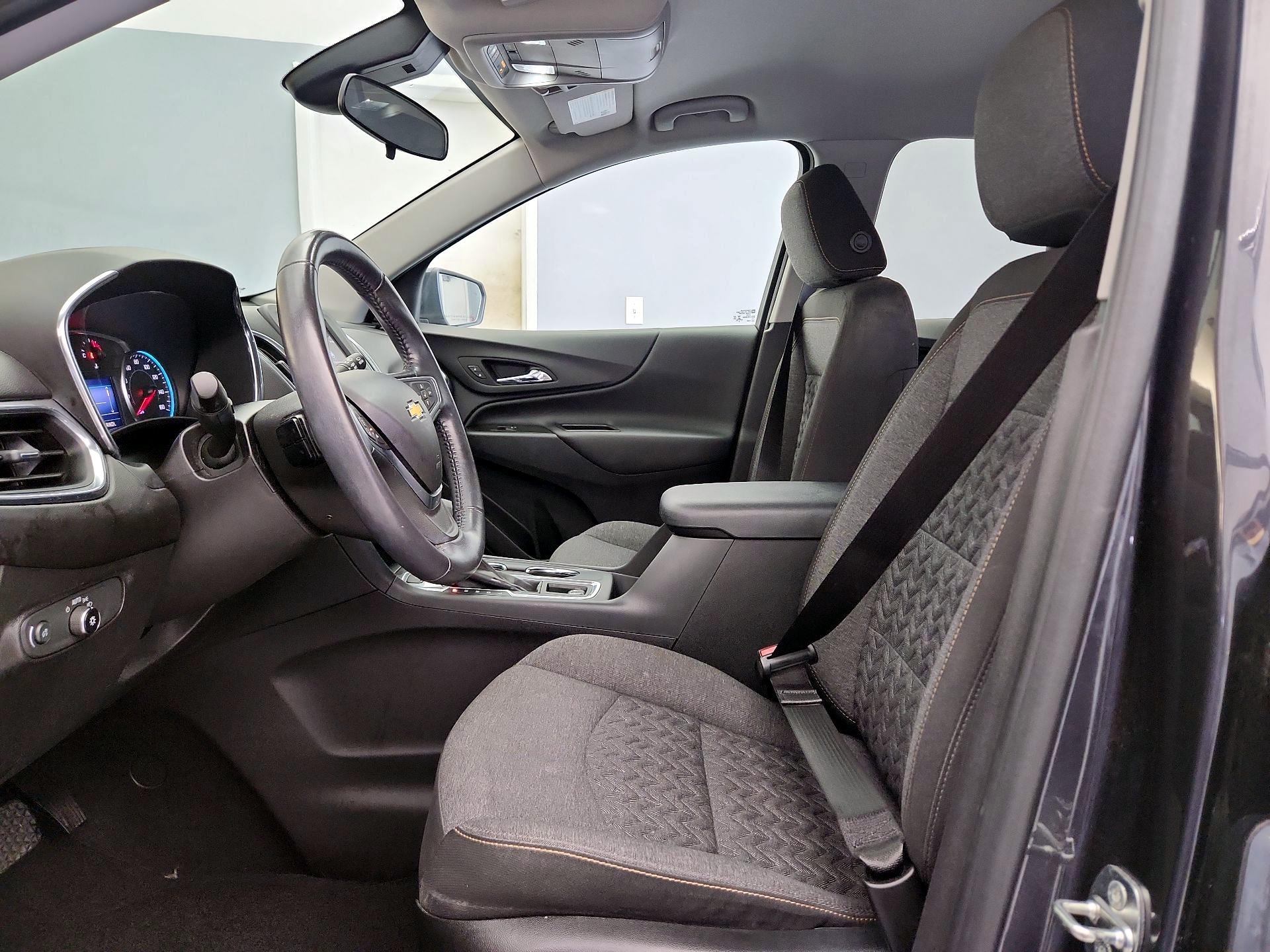 Thumbnail: 2022 Chevrolet Equinox - 11