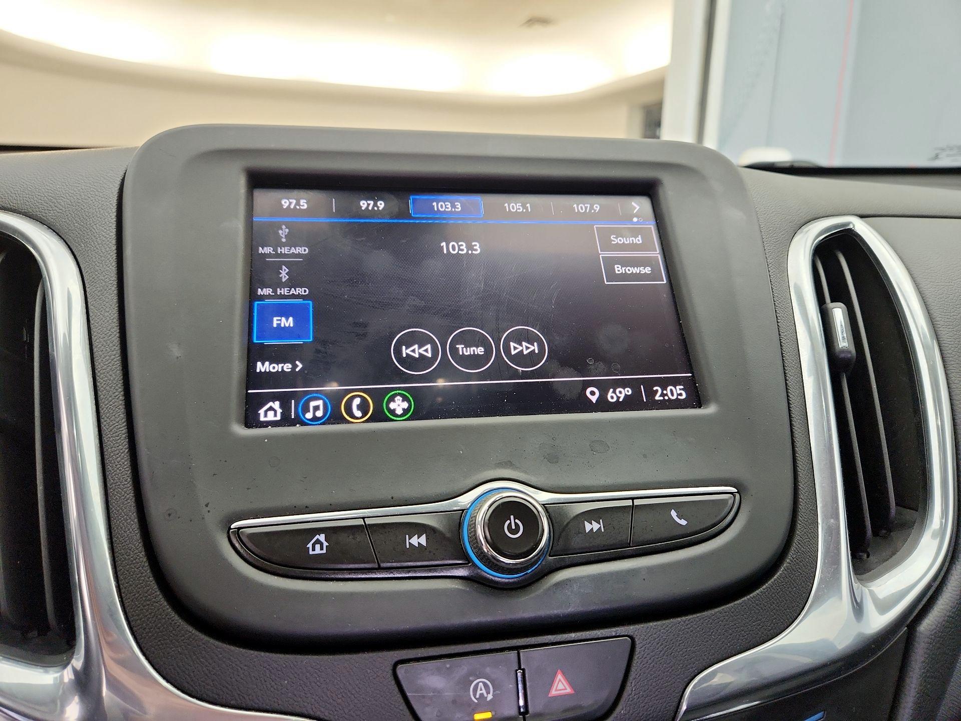 Thumbnail: 2022 Chevrolet Equinox - 16