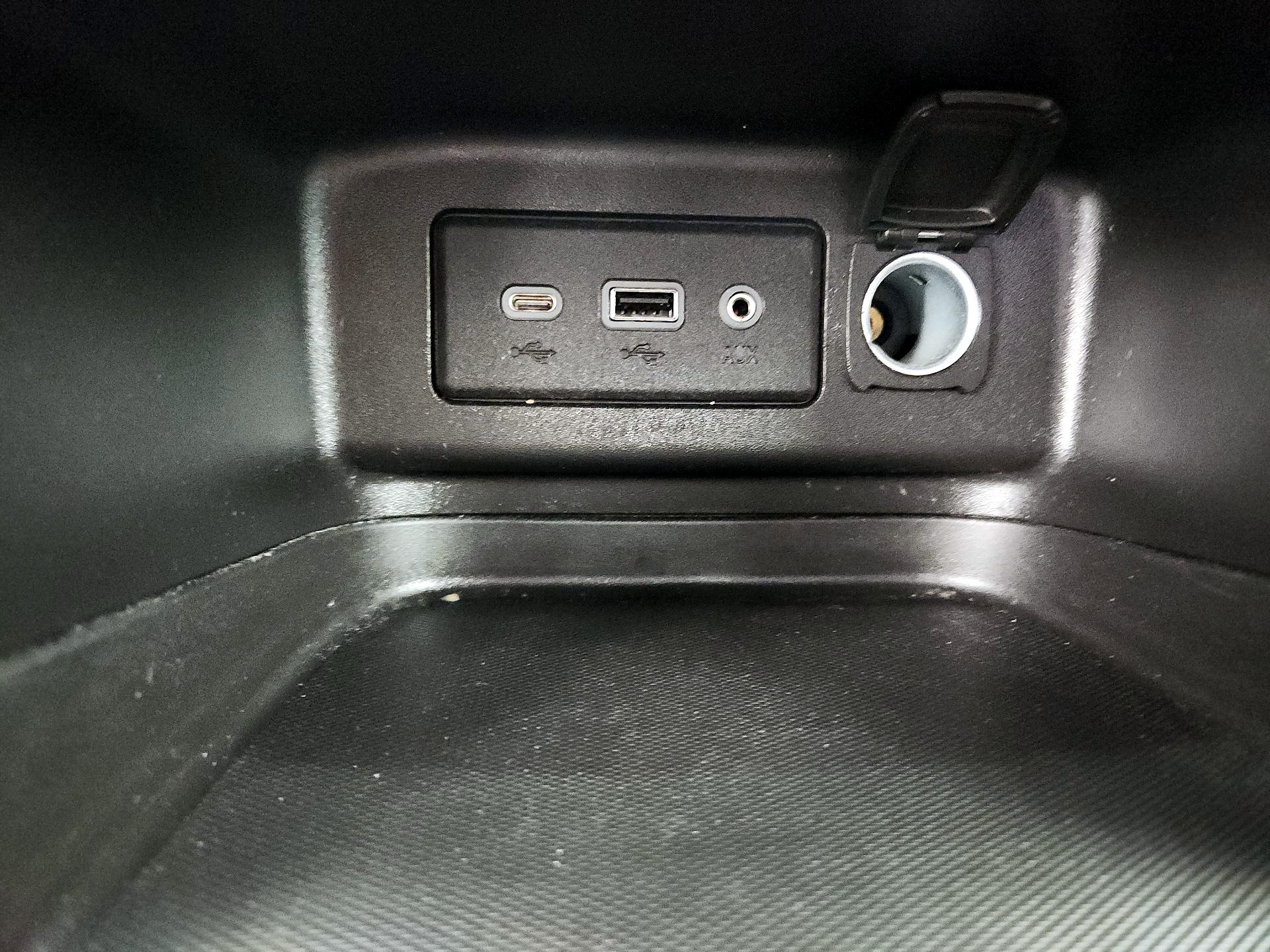 Thumbnail: 2022 Chevrolet Equinox - 19