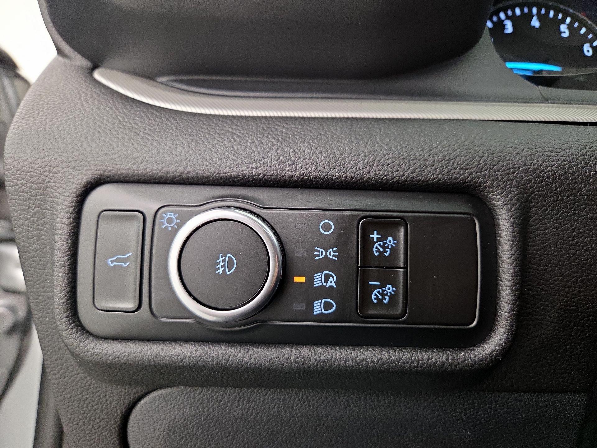 Thumbnail: 2023 Ford Explorer - 13