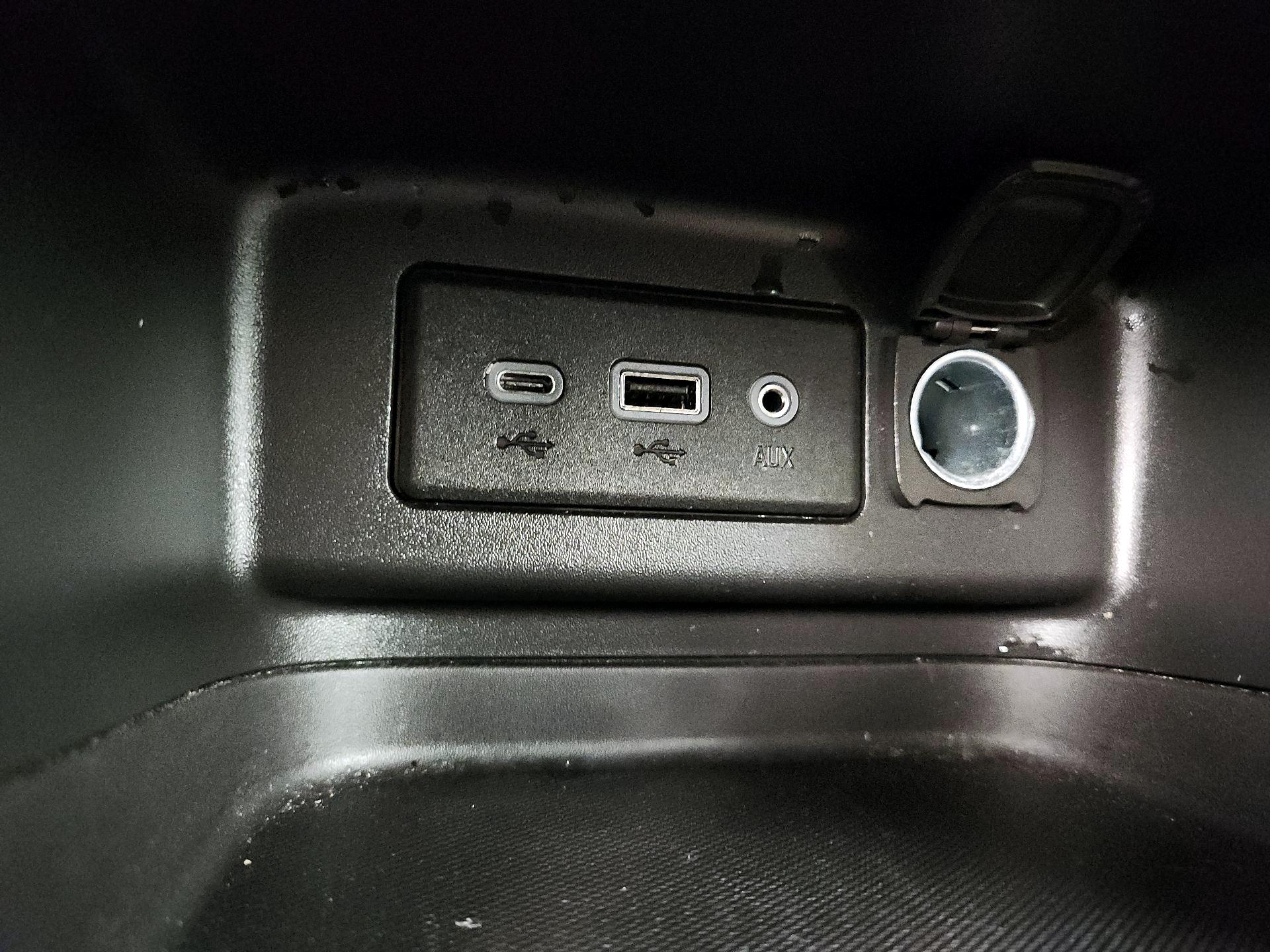 Thumbnail: 2022 Chevrolet Equinox - 18