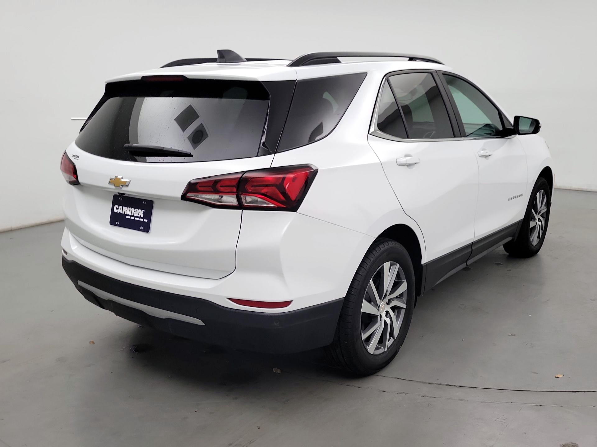 Thumbnail: 2022 Chevrolet Equinox - 5